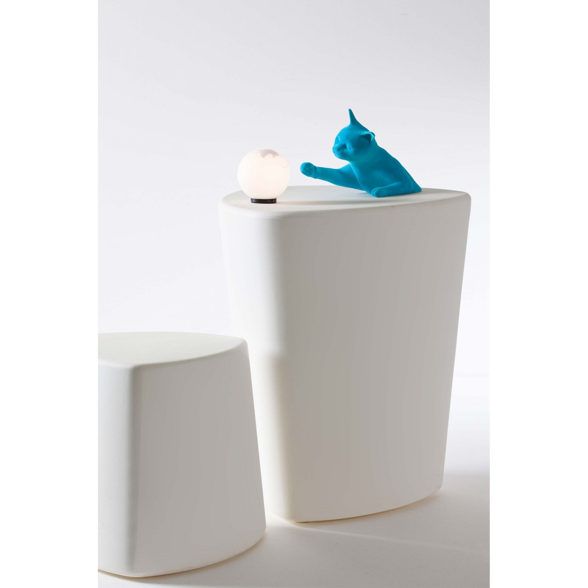 Karman Maoo Cat Table Lamp - Light Blue Velvet