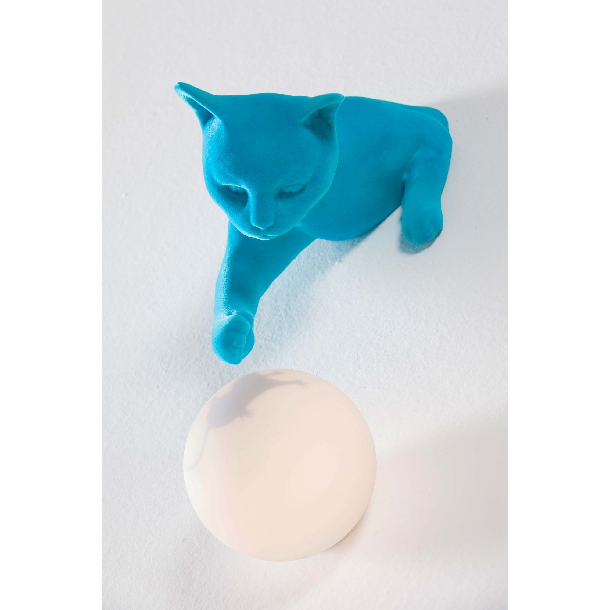 Karman Maoo Cat Wall Lamp - Light Blue Velvet