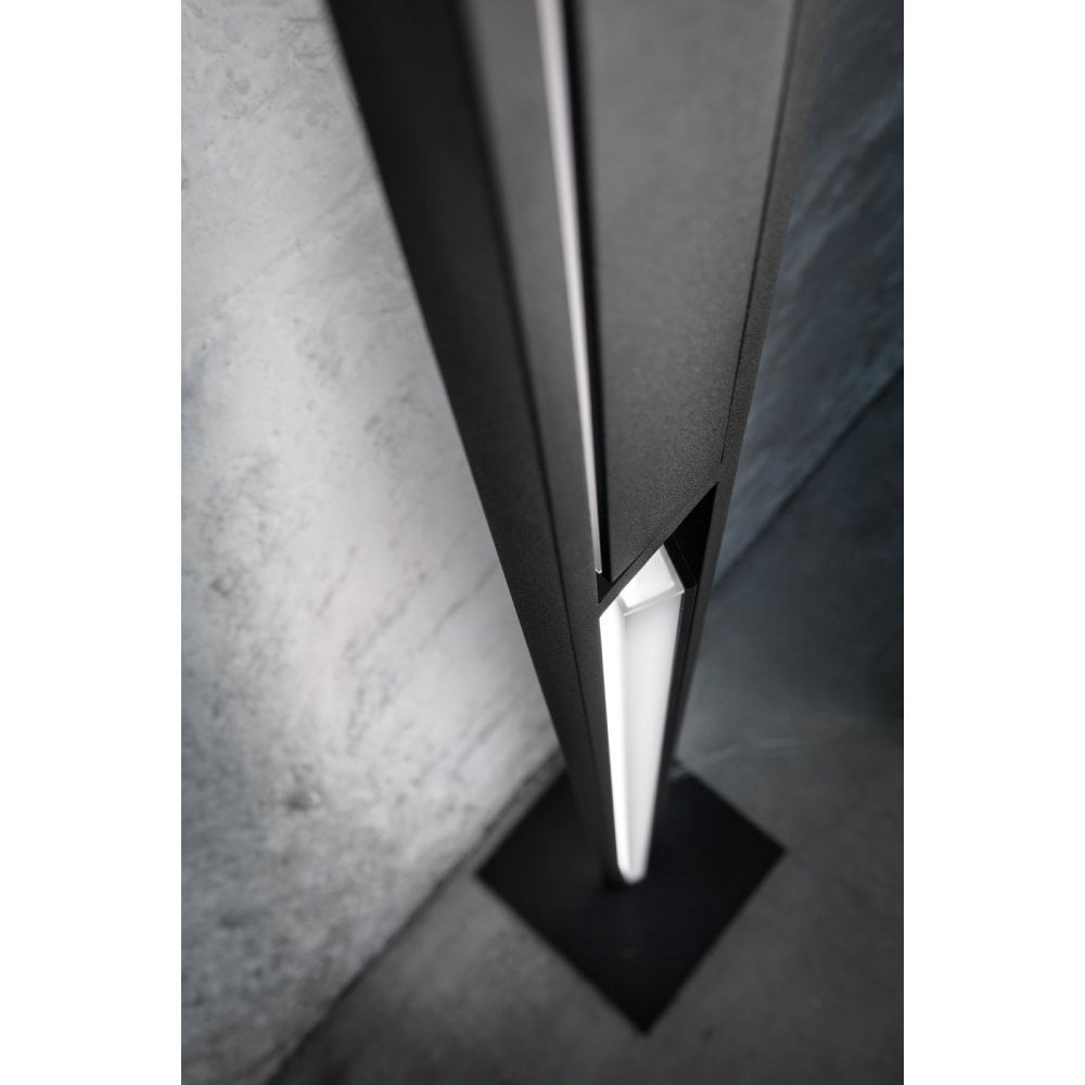 Stilnovo Tablet Floor Lamp - Black