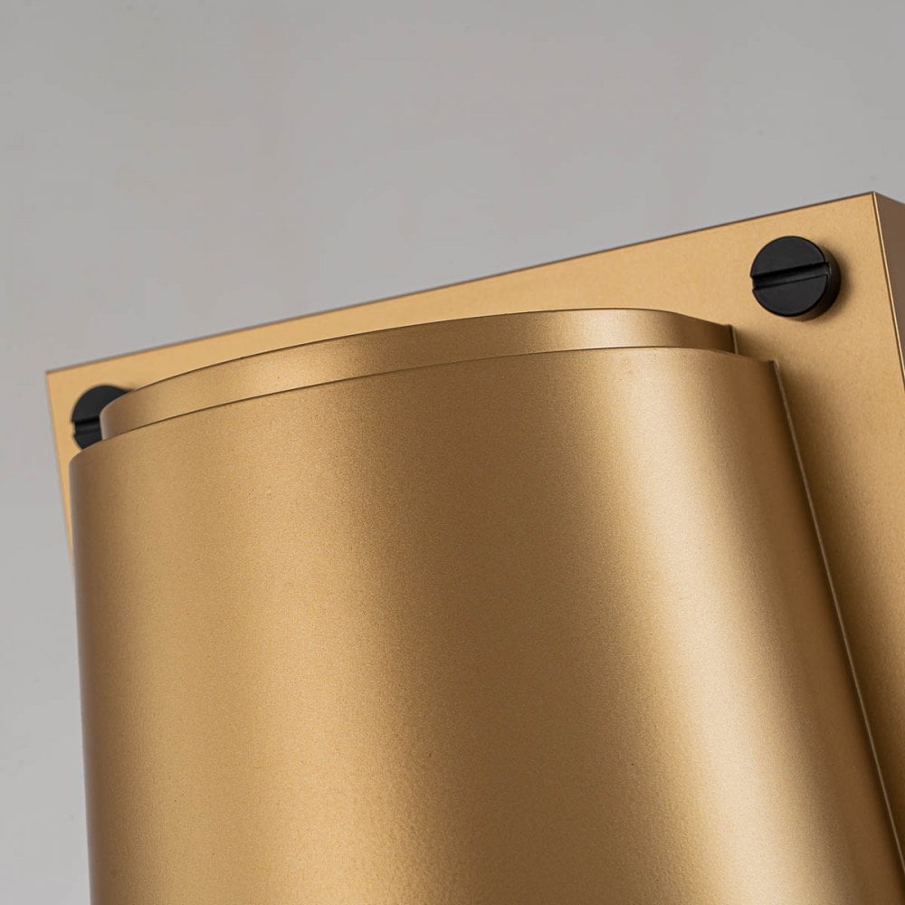 Hinkley Scout 1 Light Small Wall Light - Painted Heritage Brass