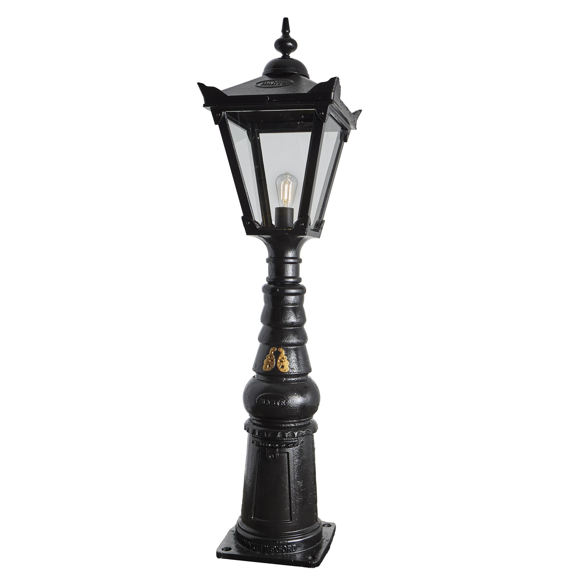 Harte Victorian 1.54m Traditional Pedestal Light - Cast Iron