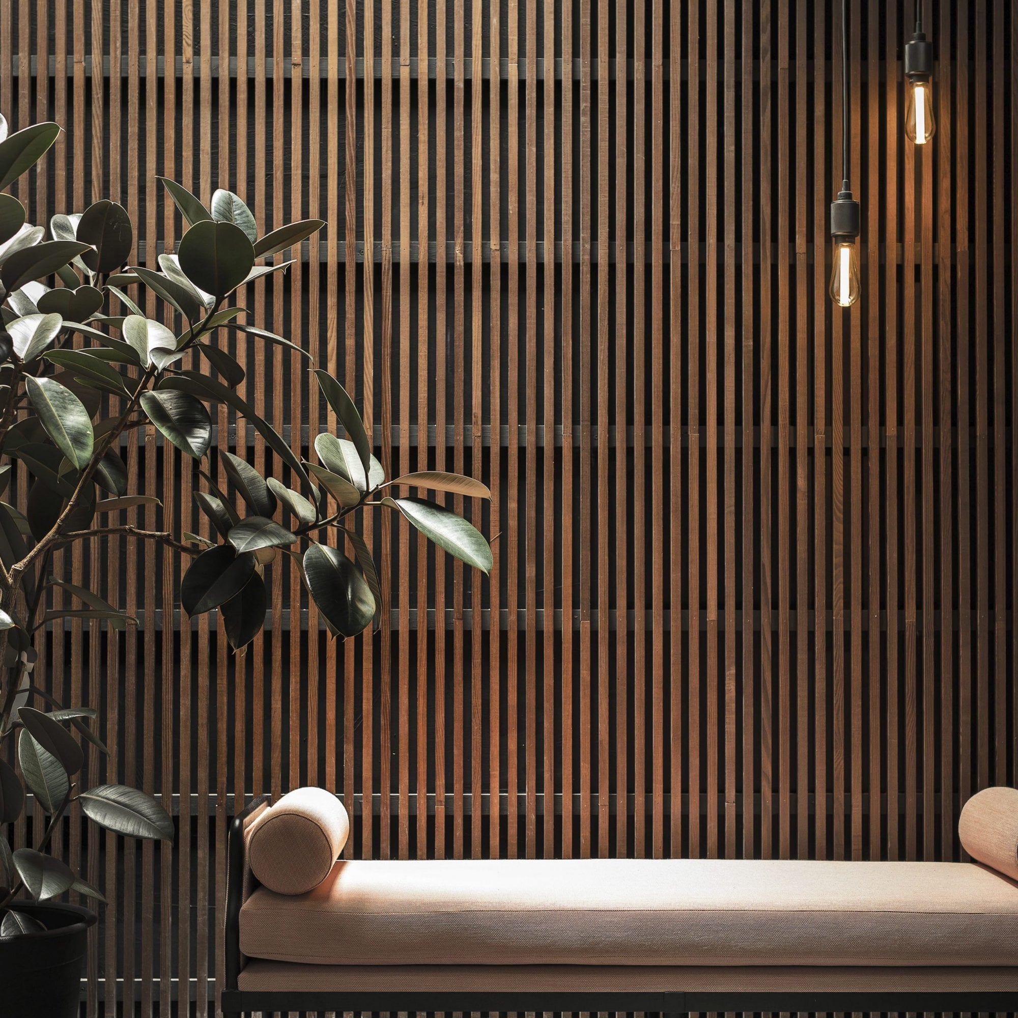 Buster + Punch Smoked Buster Bulb E27 2W LED 2700k - Non-Dimmable