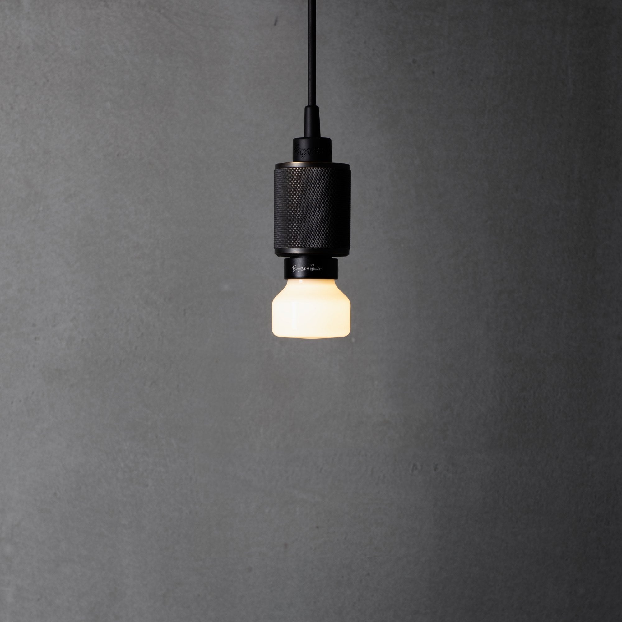 Buster + Punch Punch Bulb Puck E27 2700k - Dimmable