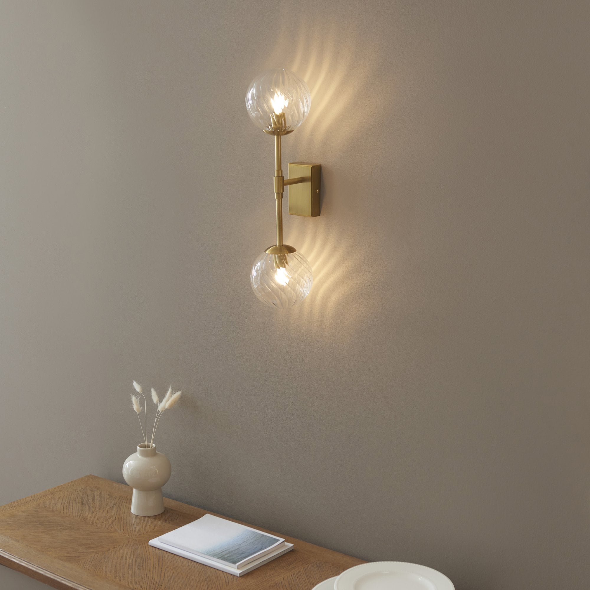 Utopia Atomic 2 Light Wall Light - Brushed Aged Brass & Twisted Clear Glass