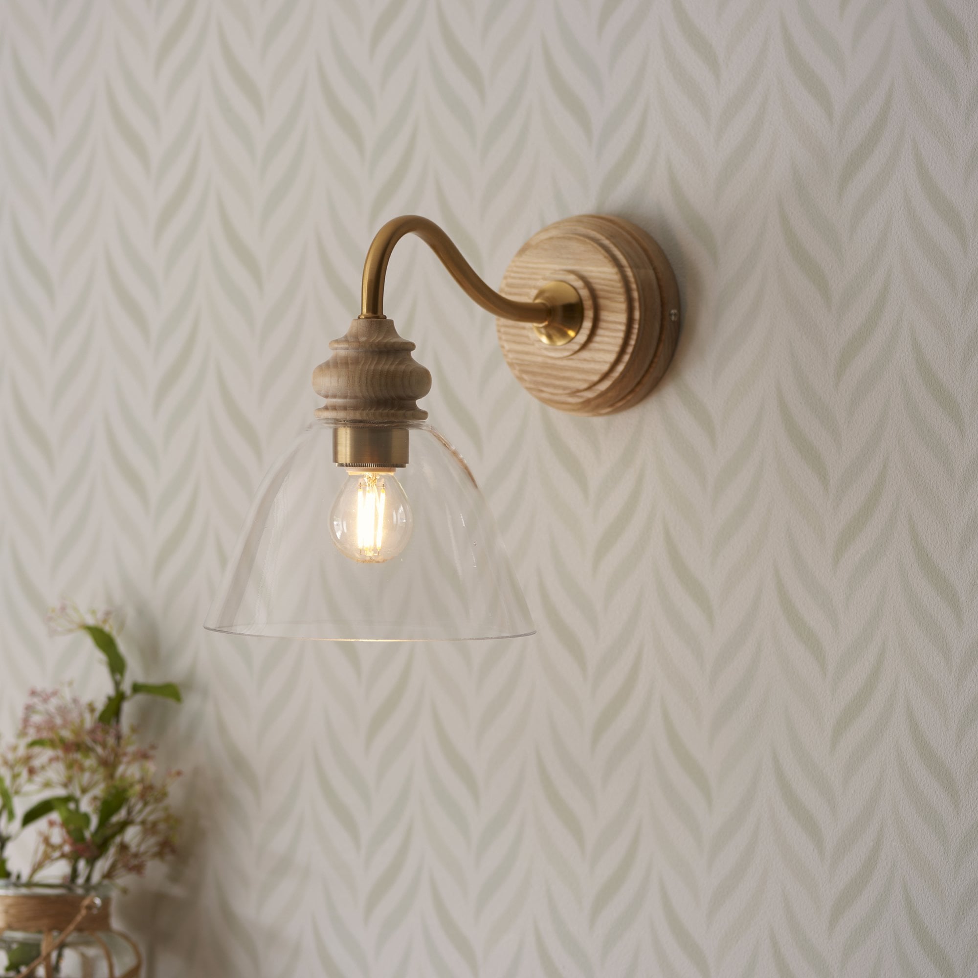 Endon Cotswold Single Light Wall - Natural Ash, Brushed Aged Brass Plate & Clear Glass
