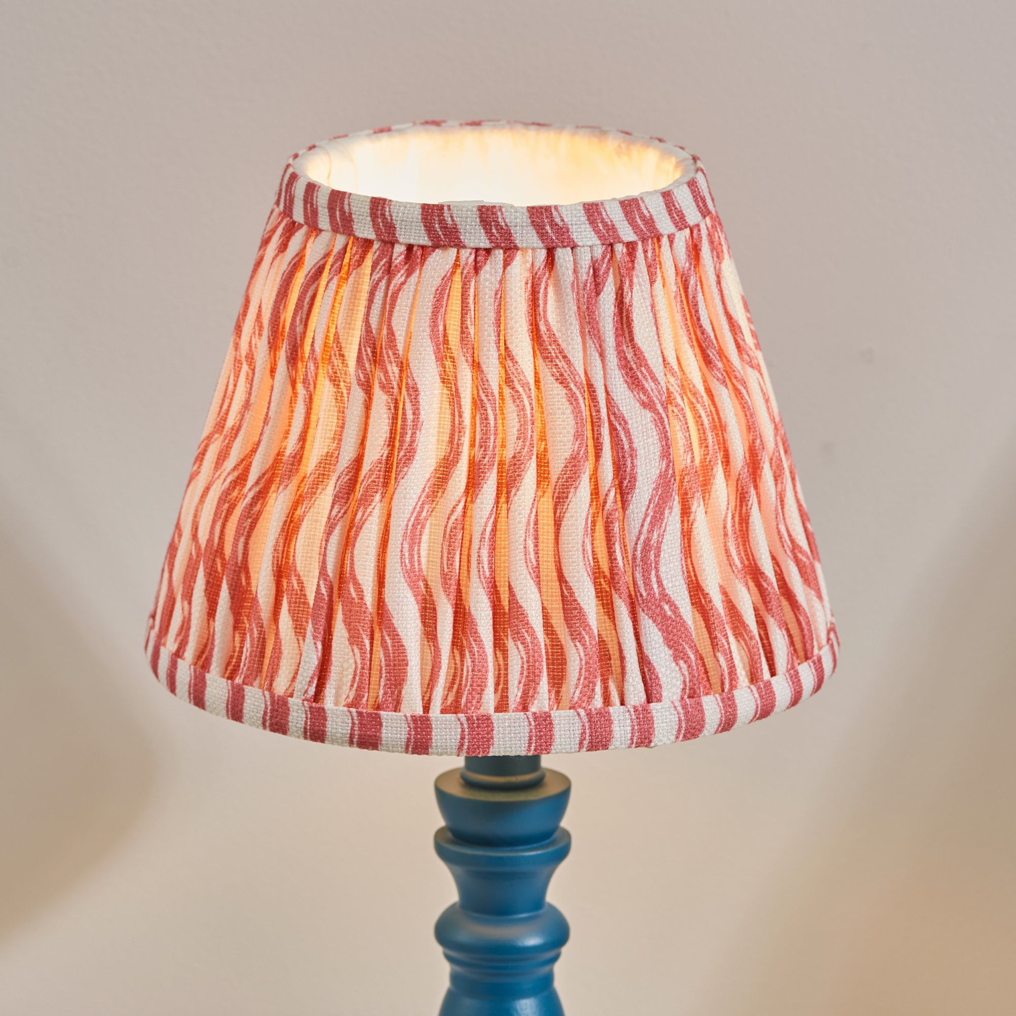 Endon Bibury Satin Marlin Blue Table Lamp & Ripple 20cm Coral Pink Shade