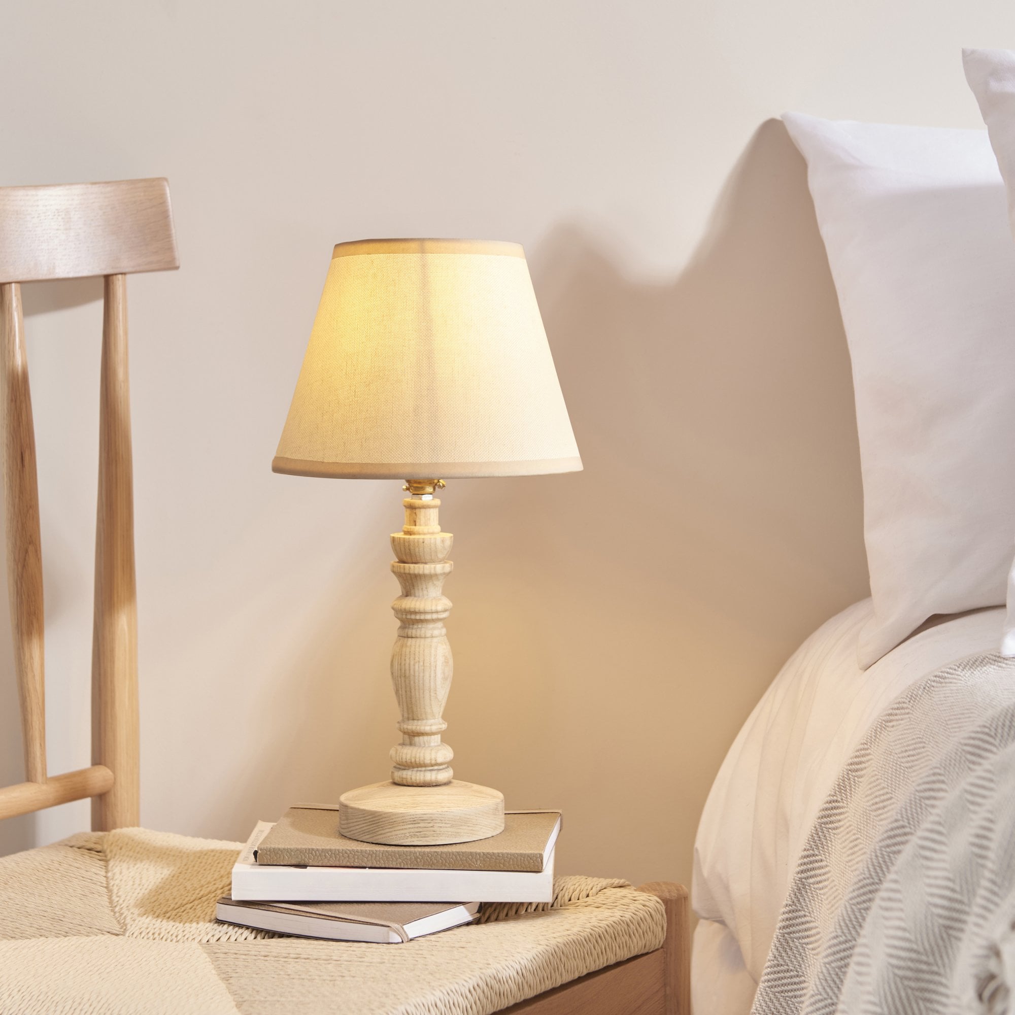 Endon Bibury Natural Ash Wood Table Lamp & Ivy 20cm Vintage White Shade