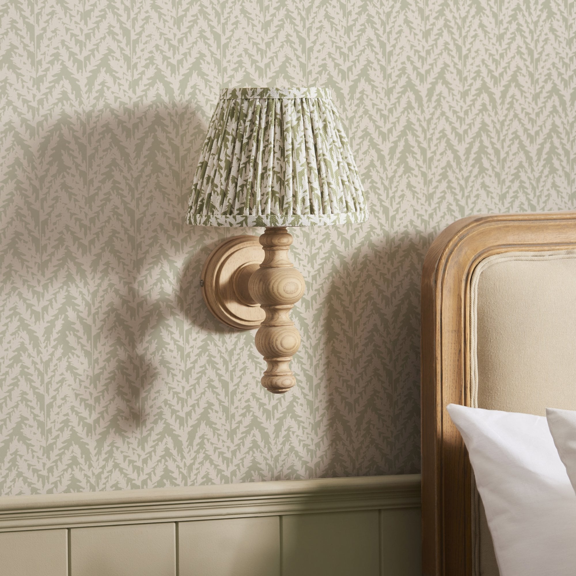 Endon Bibury Wall Light & Leaf 20cm Herb Garden Green Shade