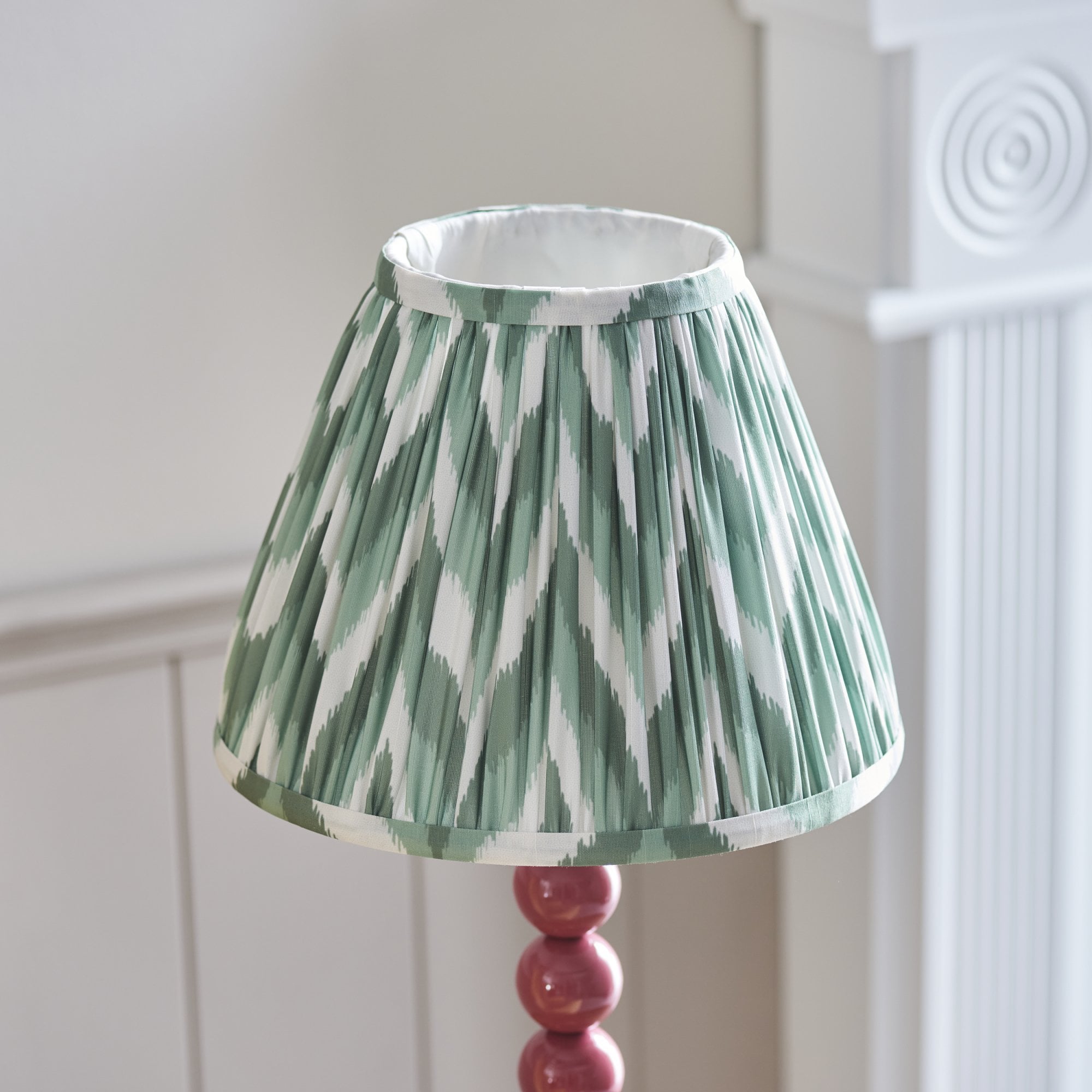 Endon Higgledy Gloss Pink Clay Table Lamp & Zigzag 25cm Cotswold Green Shade