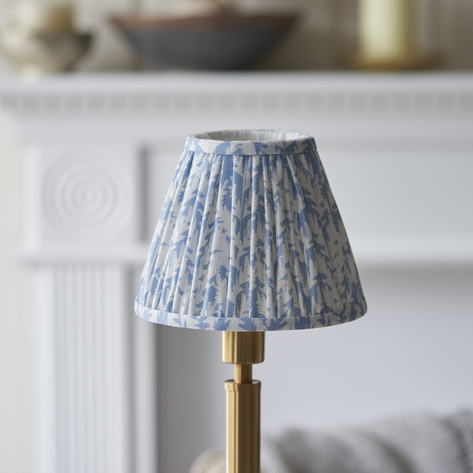 Endon Upton Rechargeable Table Lamp & Leaf 16cm Shell Bay Blue Shade