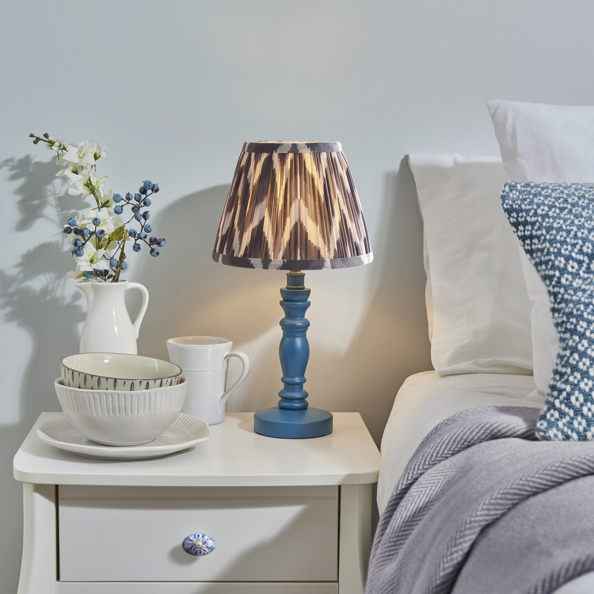 Endon Bibury Satin Marlin Blue Table Lamp & Zigzag 20cm Pearl Grey Shade