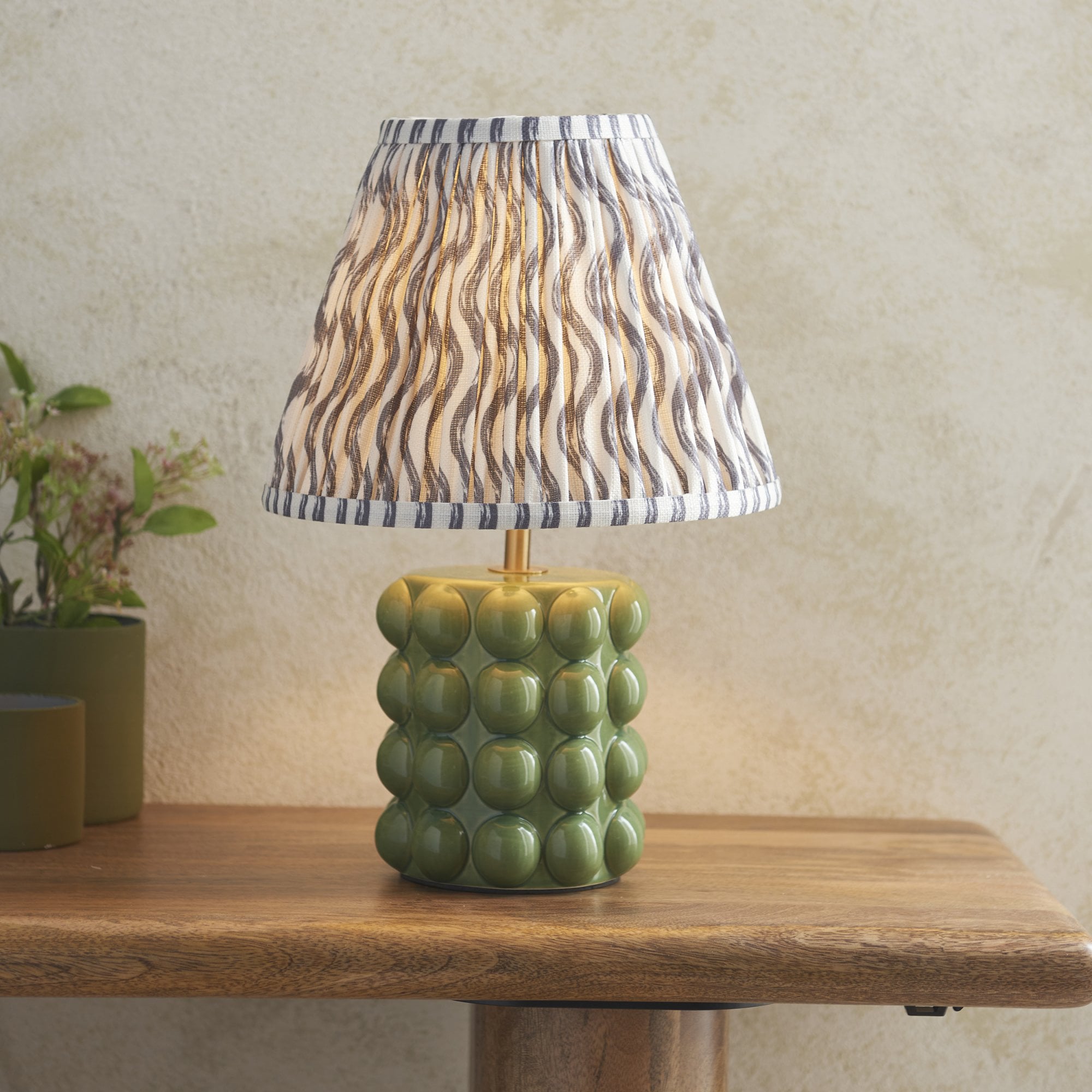 Endon Bobble Table Lamp & Ripple 25cm Pearl Grey Shade