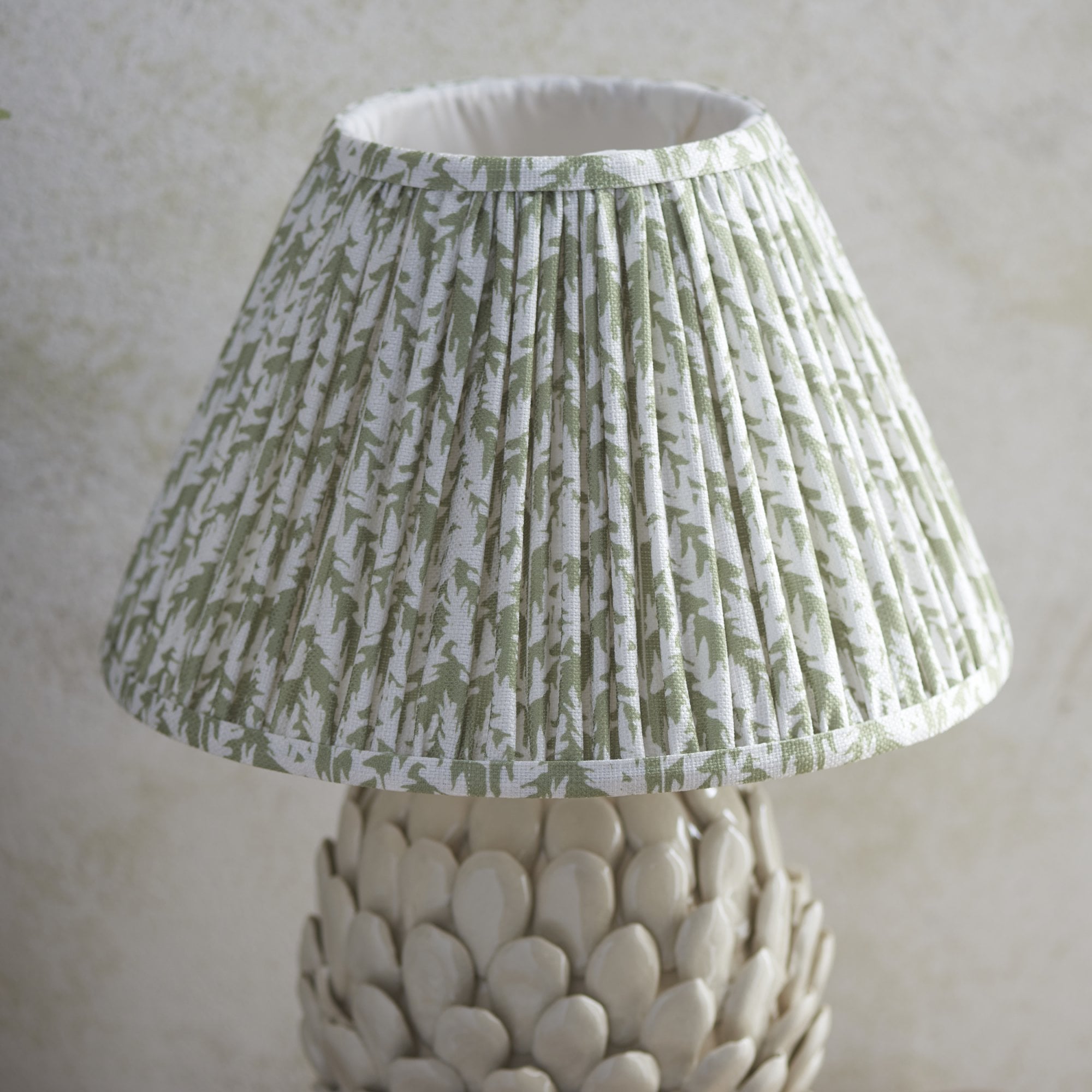 Endon Layered Leaf Ivory Crackle Glaze Ceramic Table Lamp & Leaf 30cm Herb Garden Green Shade