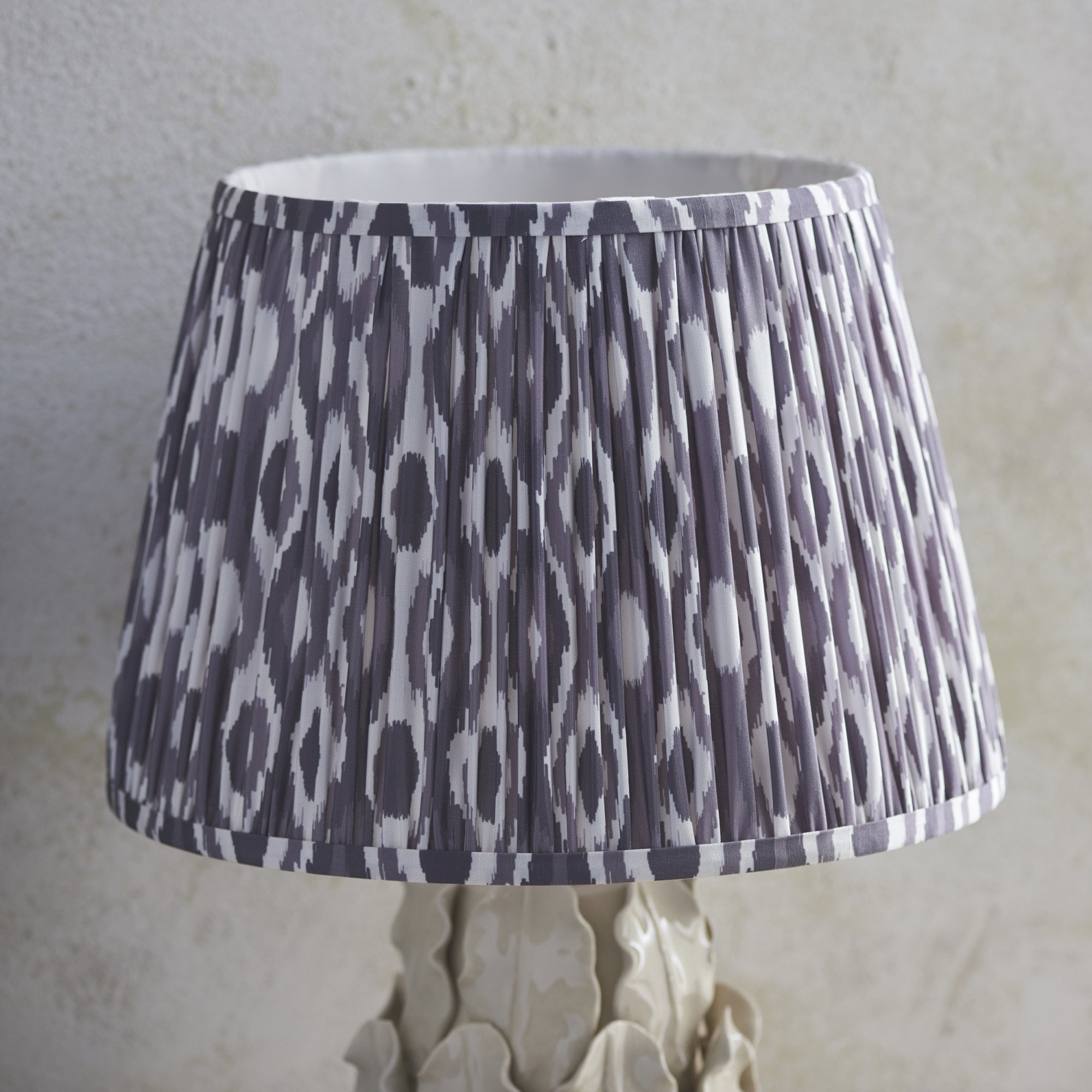 Endon Layered Leaf Ivory Crackle Glaze Ceramic Table Lamp & Ikat 35cm Pearl Grey Shade