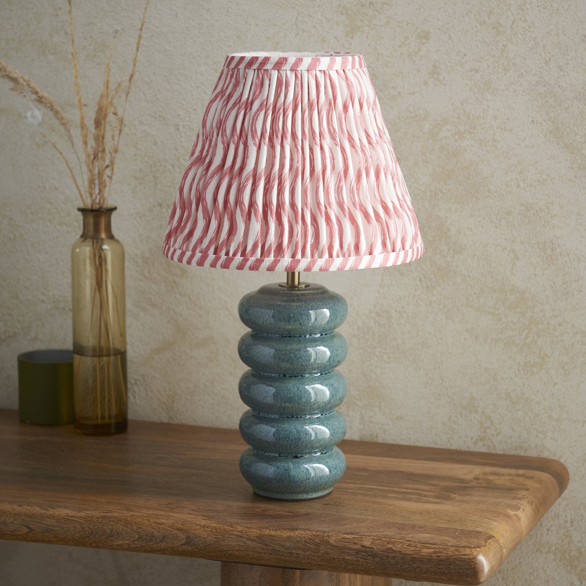Endon Squash Table Lamp & Ripple 25cm Coral Pink Shade