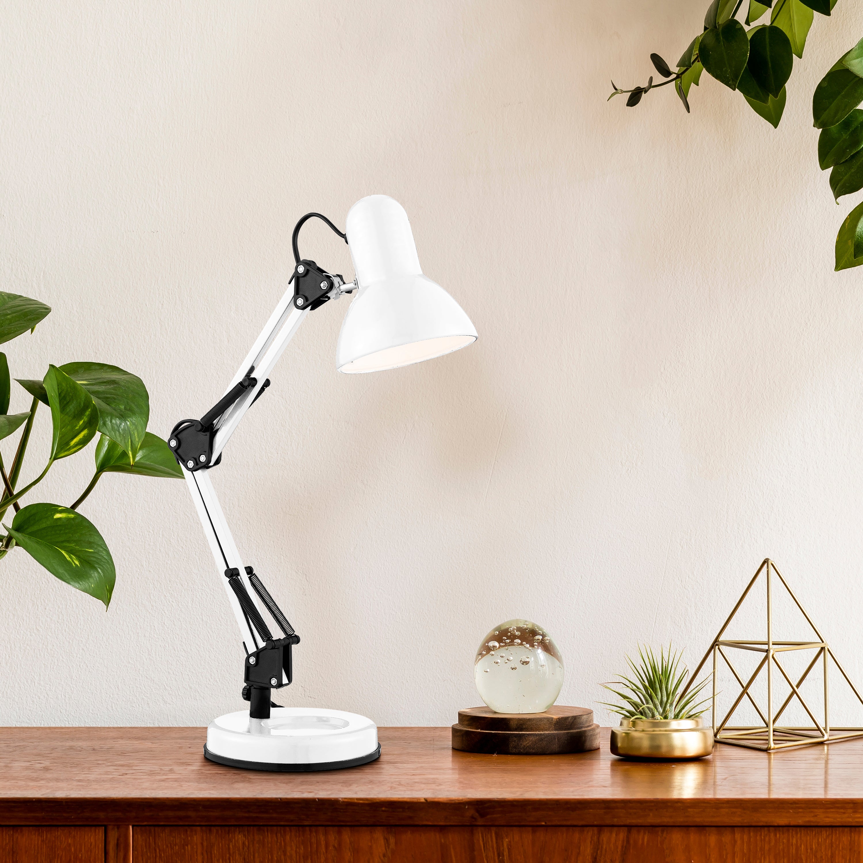 Searchlight Dane Desk Table Lamp - White