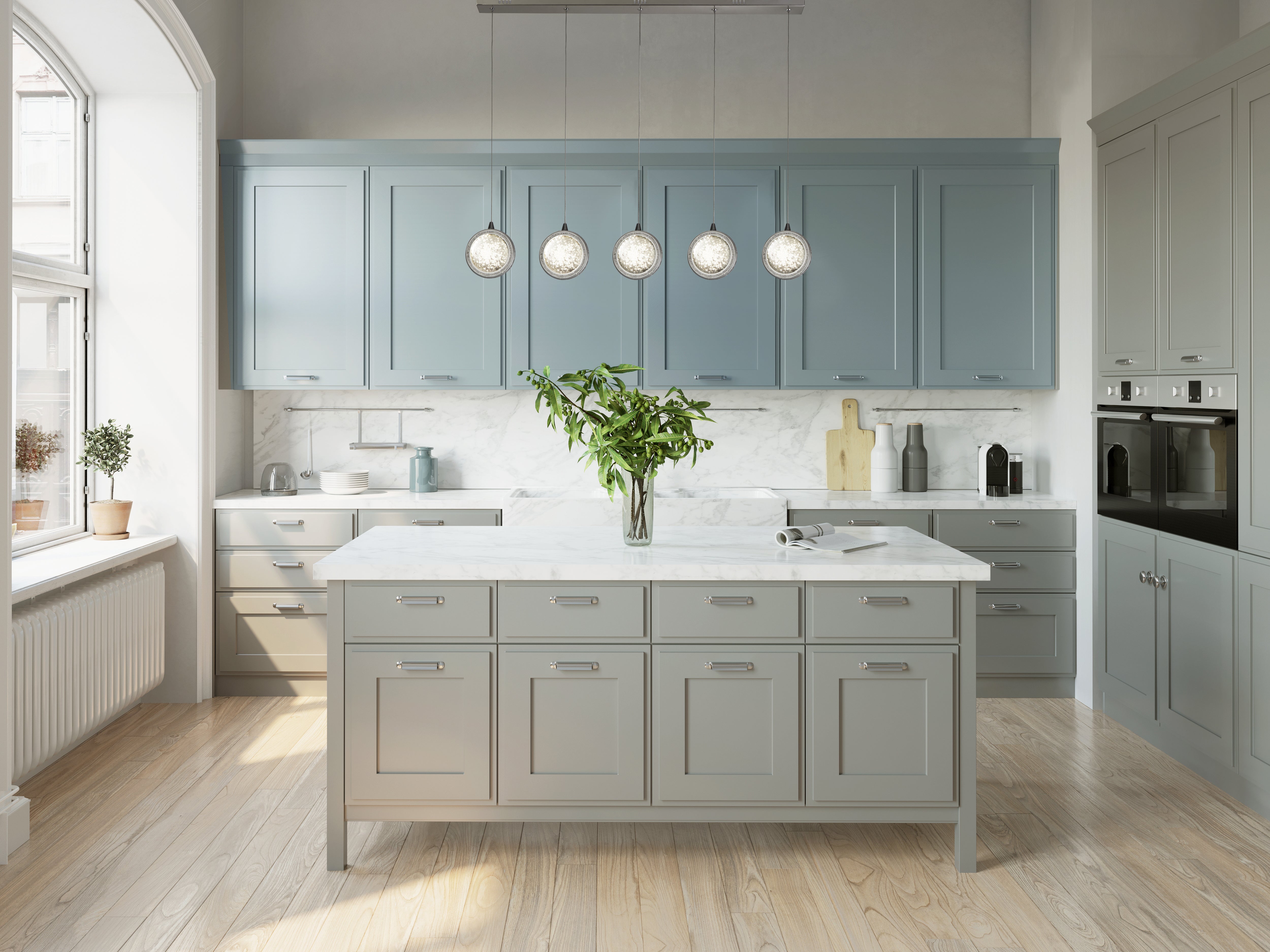 Searchlight Queensland 5 Light Bar Ceiling Pendant - Chrome & Bubble Glass