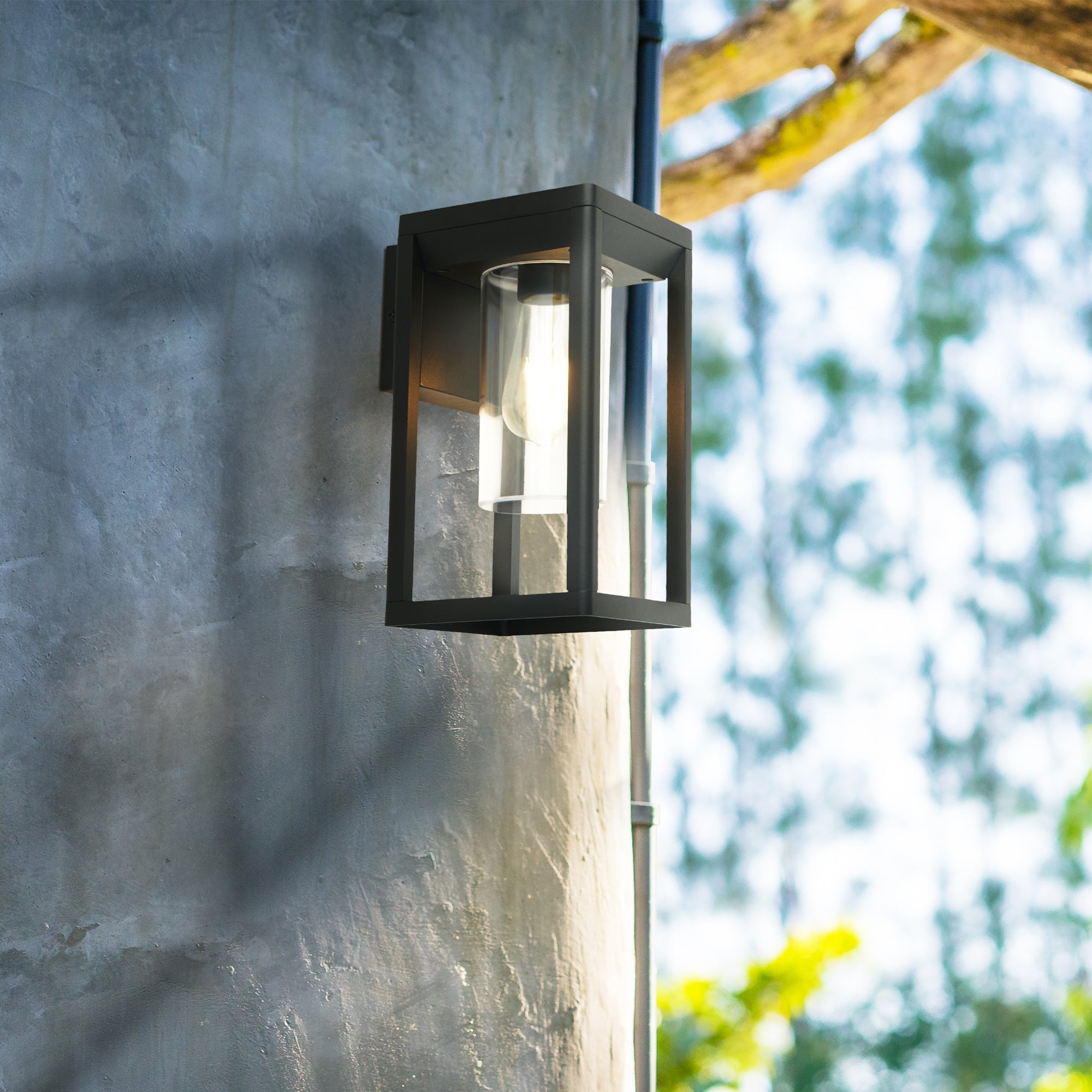 Searchlight Aubery Outdoor Wall Light - Matt Black with Clear Diffuser