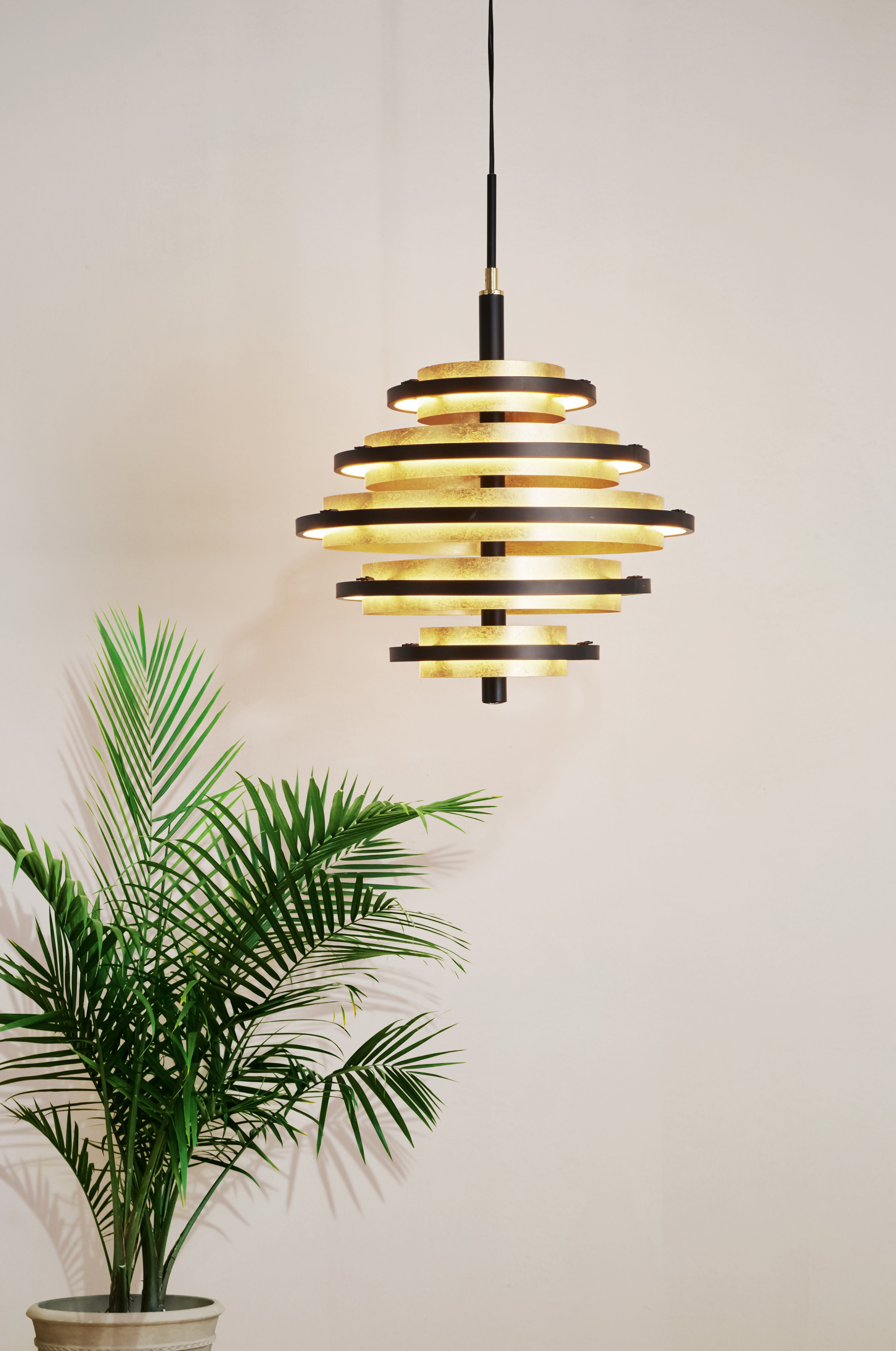 Searchlight Hankin 5 Light LED Ceiling Pendant - Black & Gold Leaf