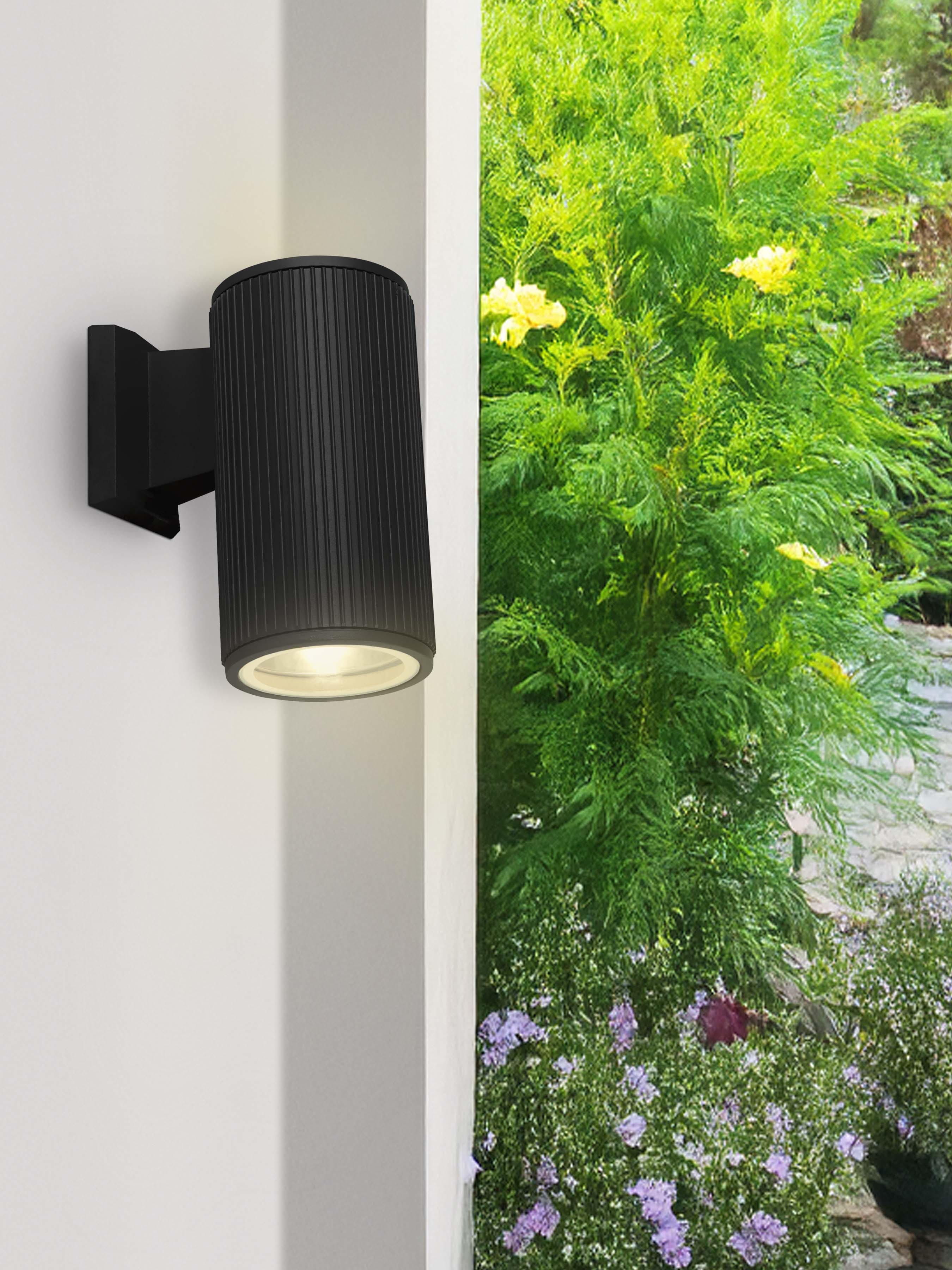 Searchlight Hallman Outdoor Wall Light - Black with Clear Glass Diffuser