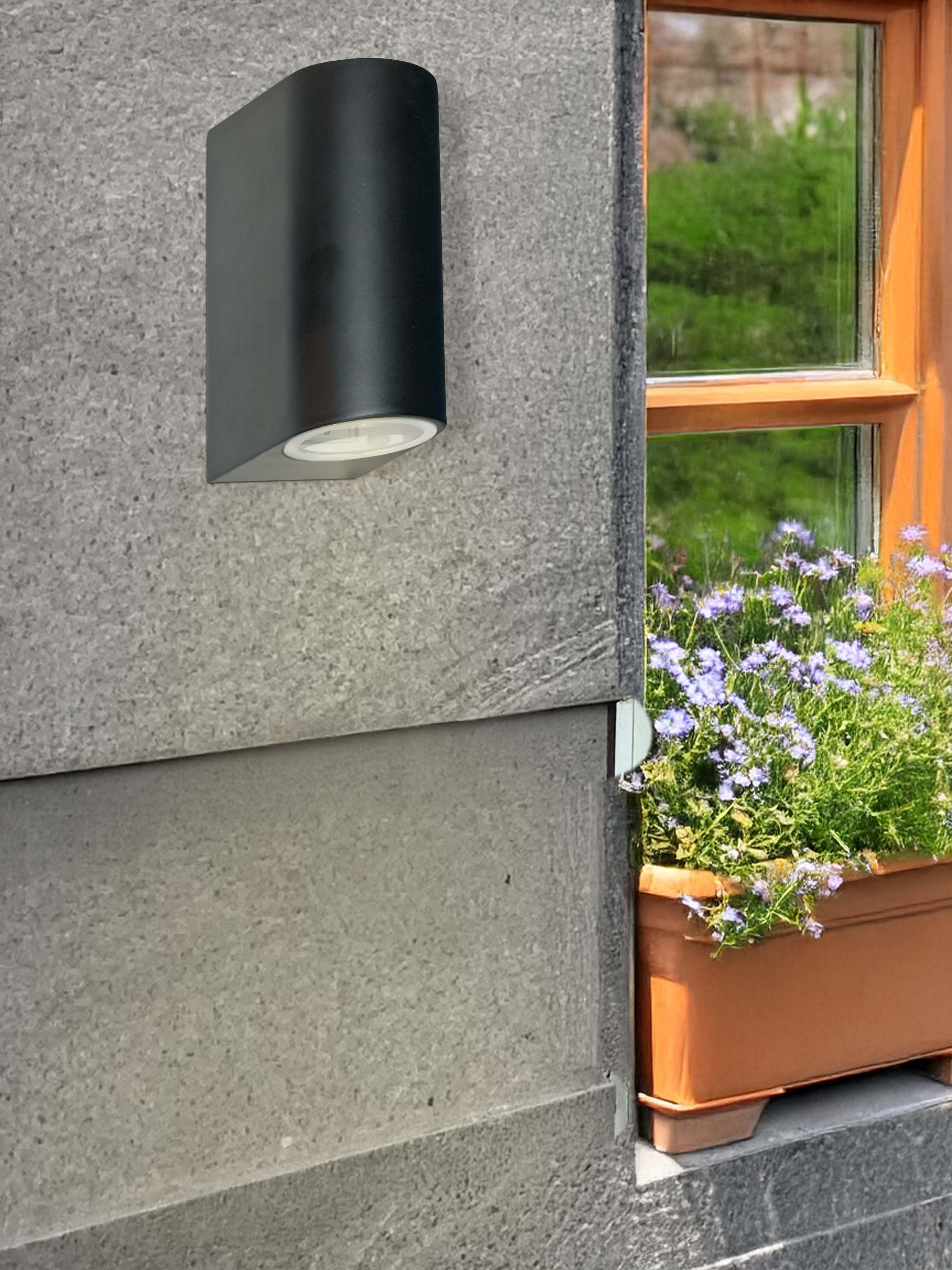 Searchlight Eaton Outdoor 2 Light Wall Light - Black & Glass - IP44