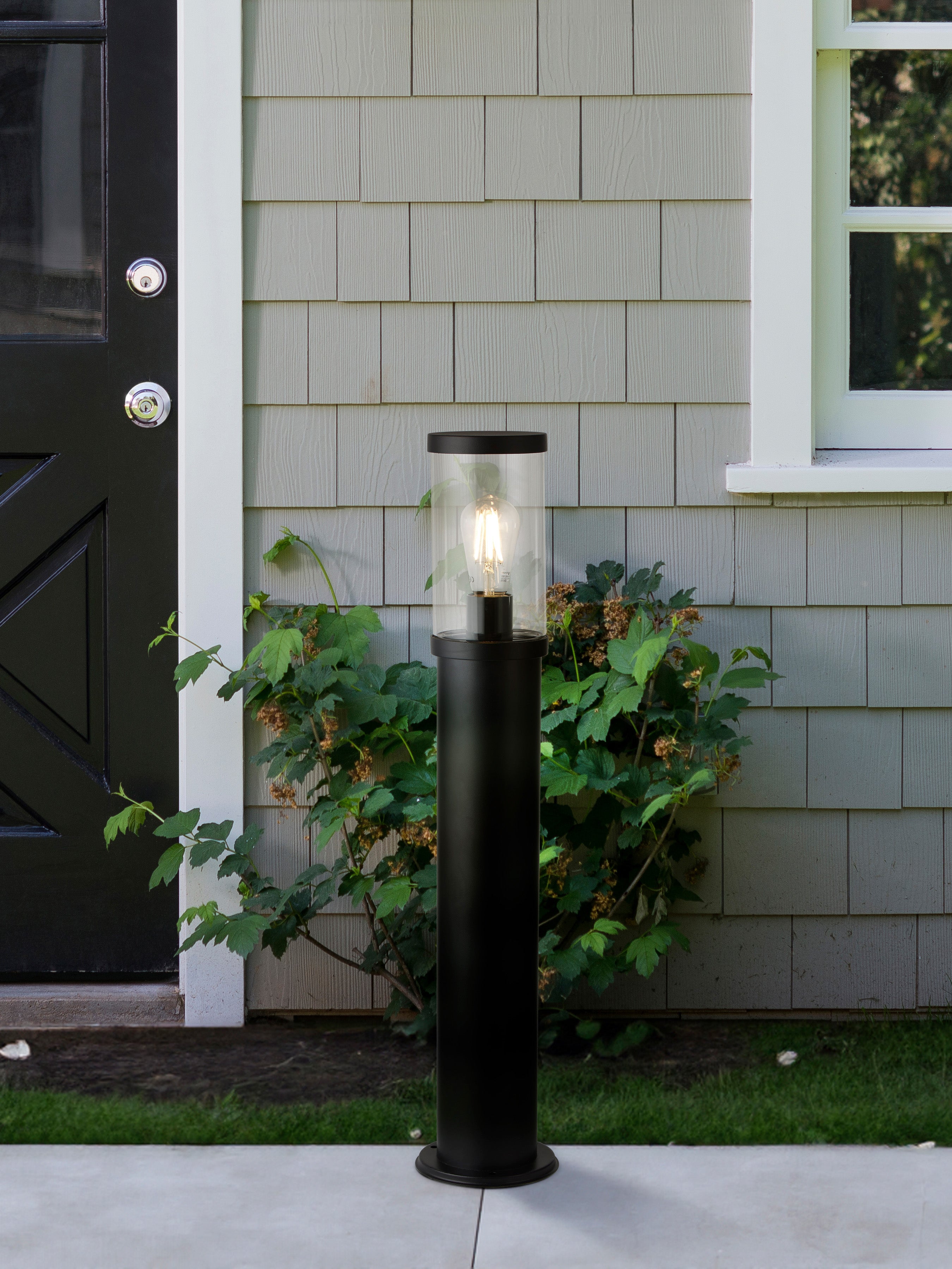 Searchlight Bagnall 730mm Outdoor Post - Black & Polycarbonate