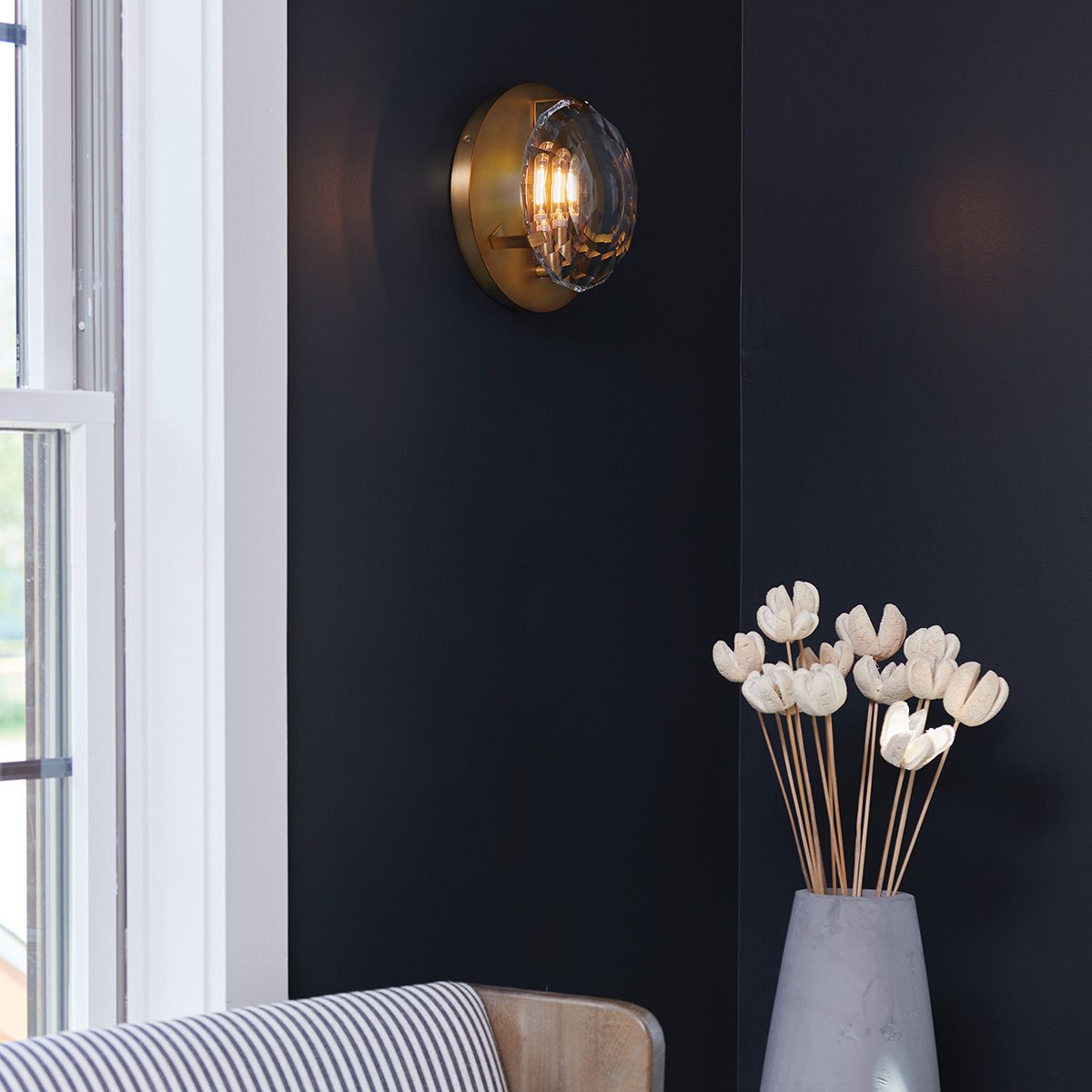 Quintiesse Leo 1 Light Wall Light - Heritage Brass