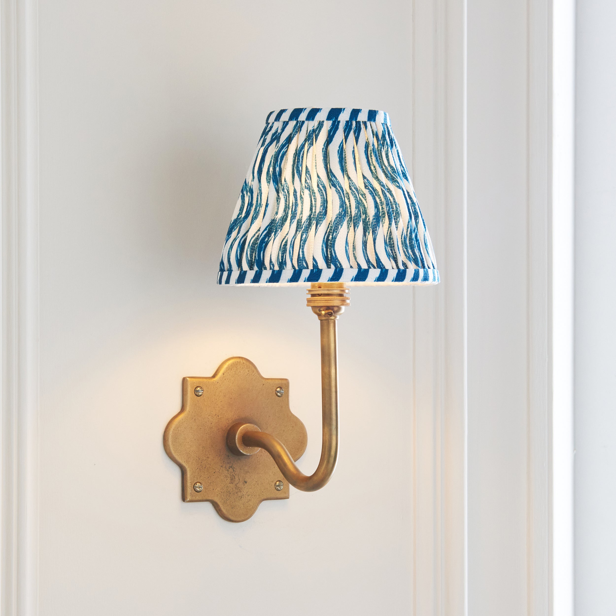 Endon Anvil Swan & Ripple 16Cm Wall Light - Antique Brass & Marlin Blue Fabric