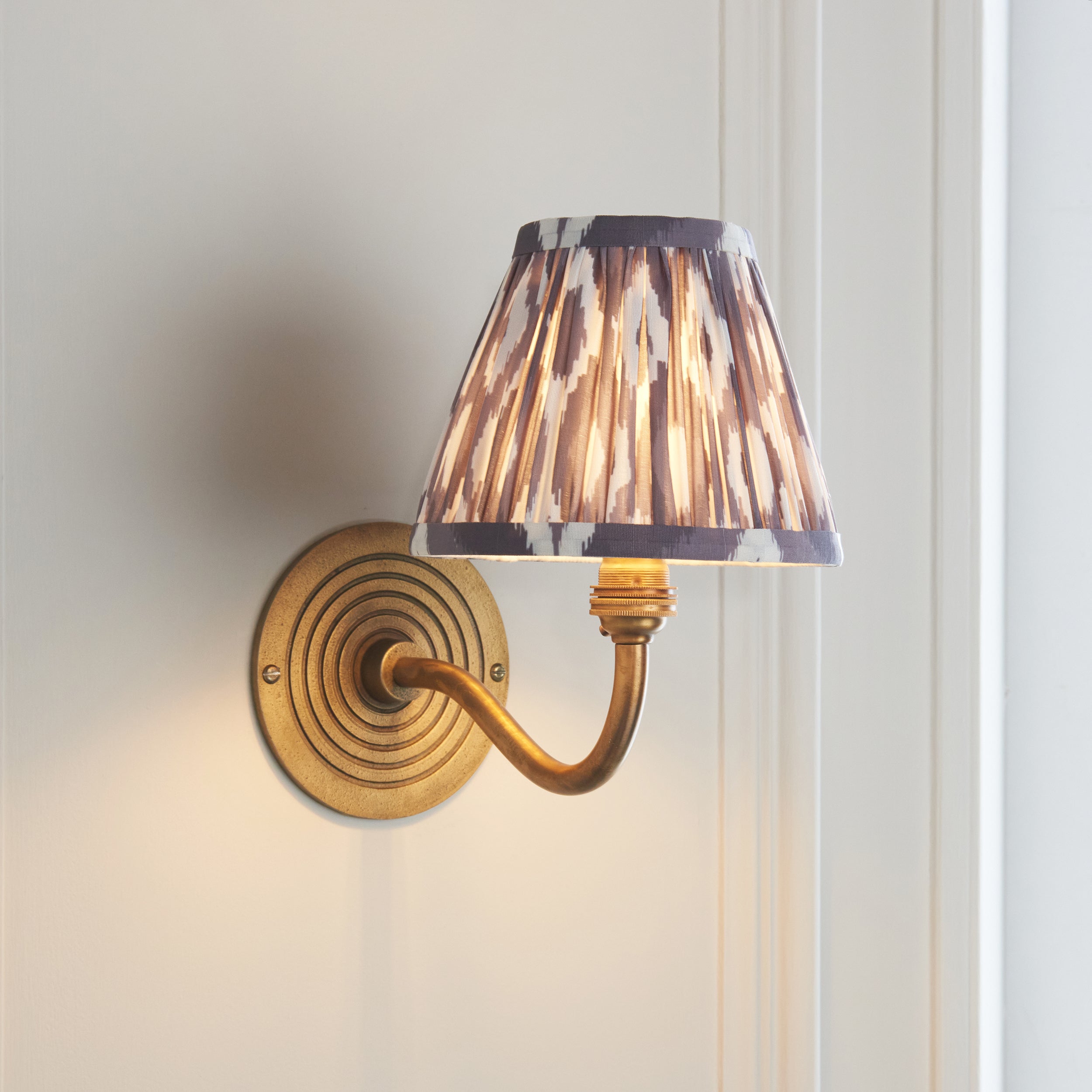 Endon Ripple Curve & Ikat 16Cm Wall Light - Antique Brass & Pearl Grey Fabric
