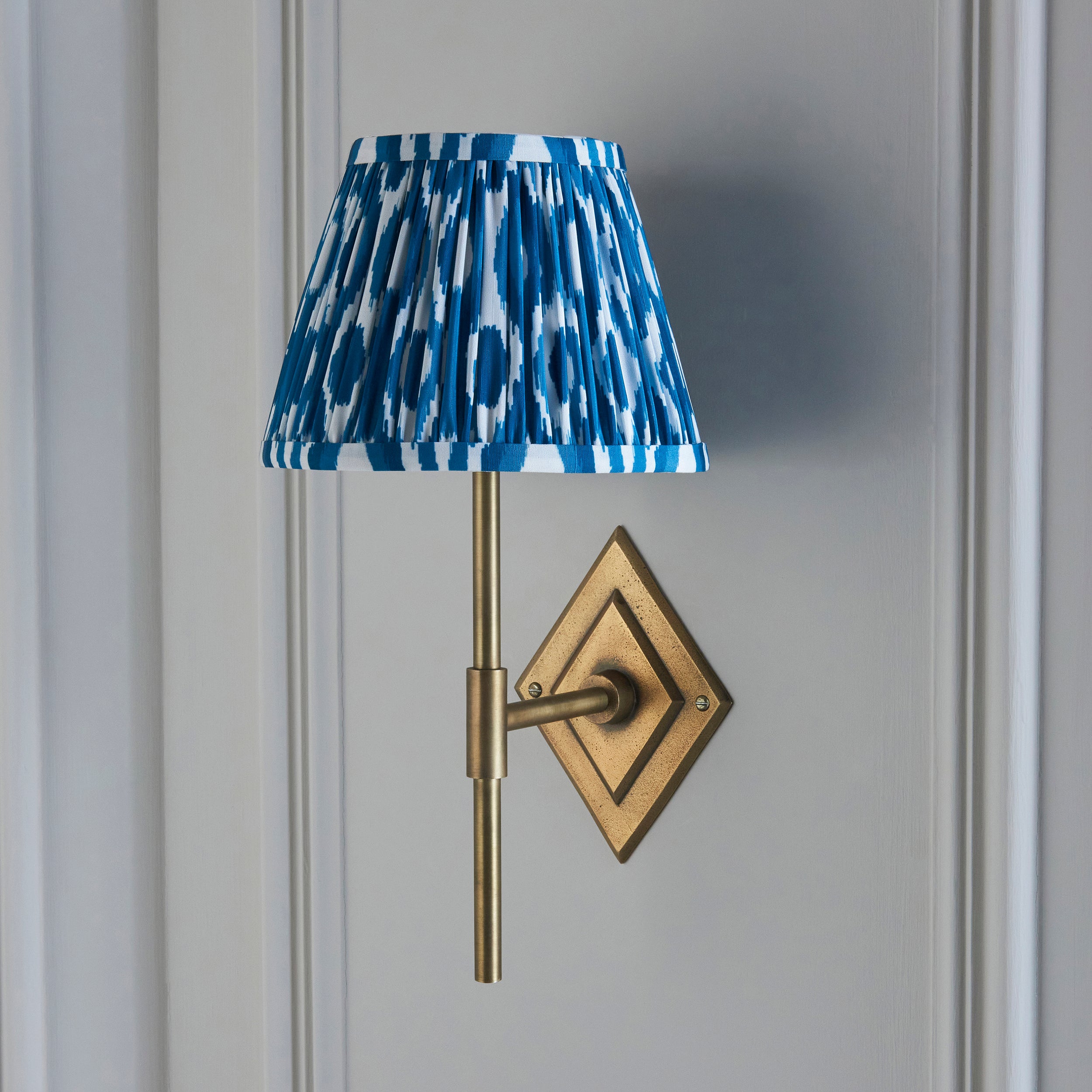 Endon Diamond Tall & Ikat 20Cm Wall Light - Antique Brass & Marlin Blue Fabric