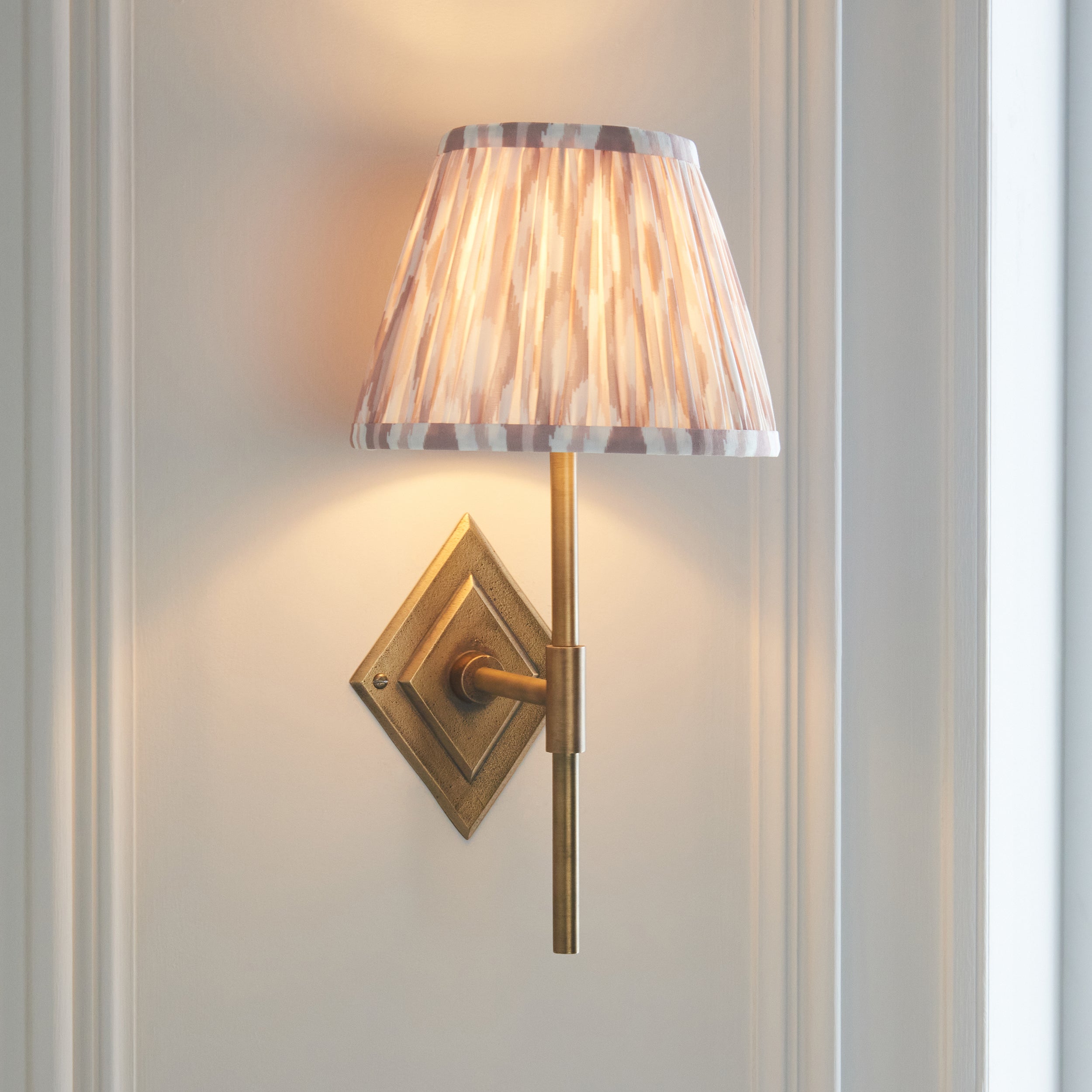Endon Diamond Tall & Ikat 20Cm Wall Light - Antique Brass & Neutral Print Fabric