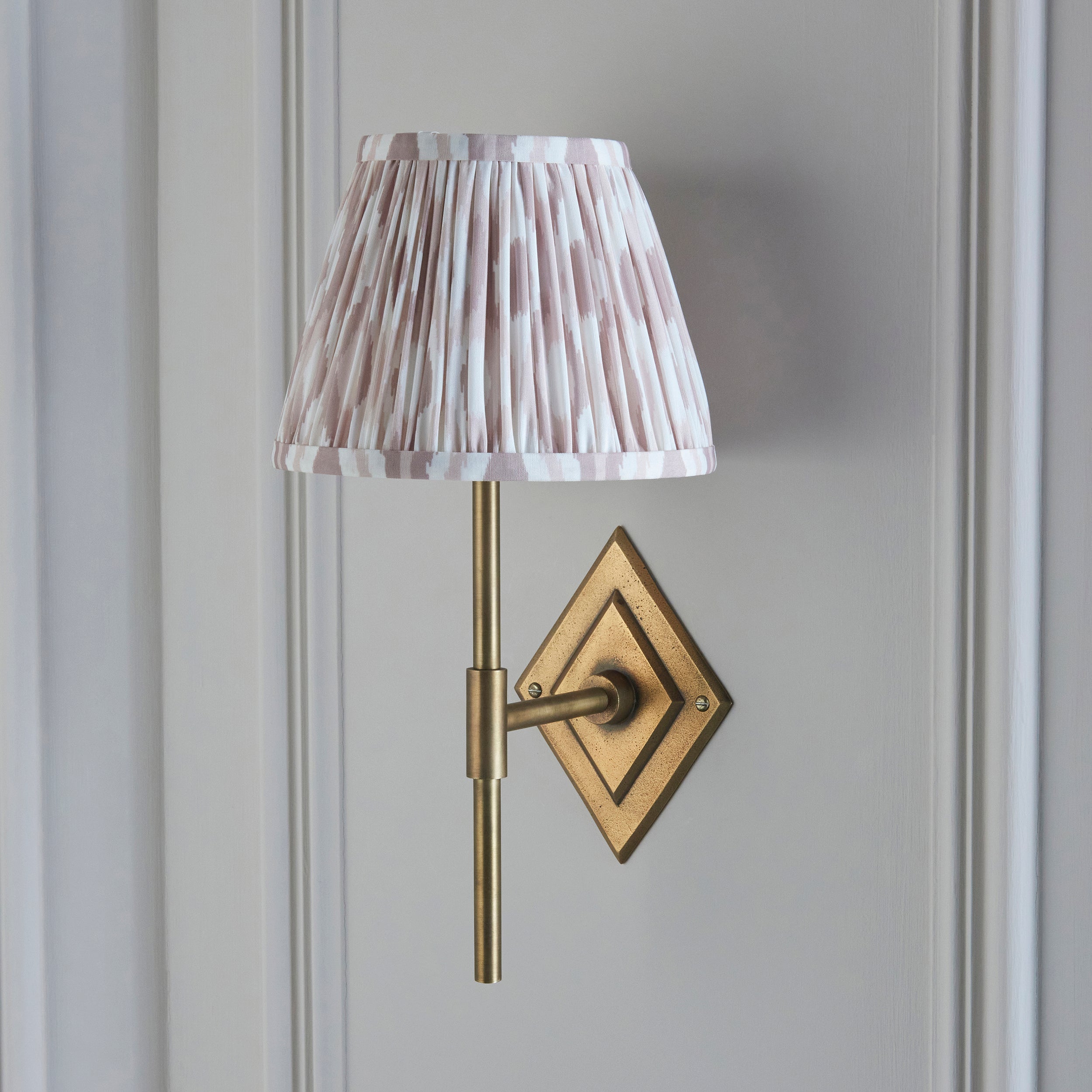 Endon Diamond Tall & Ikat 20Cm Wall Light - Antique Brass & Neutral Print Fabric