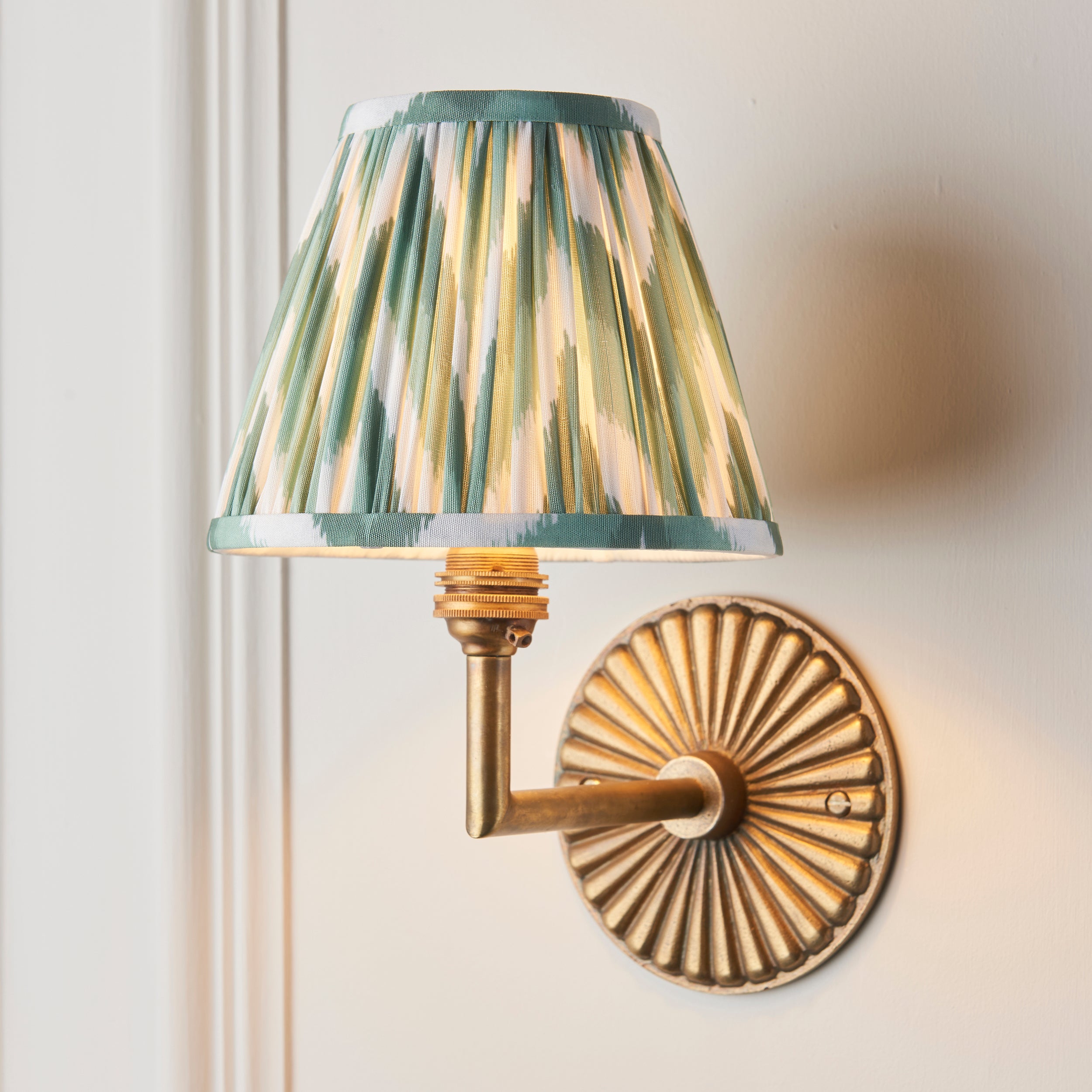 Endon Dahlia Angle & Zigzag 16Cm Wall Light - Antique Brass & Cotswold Green Fabric