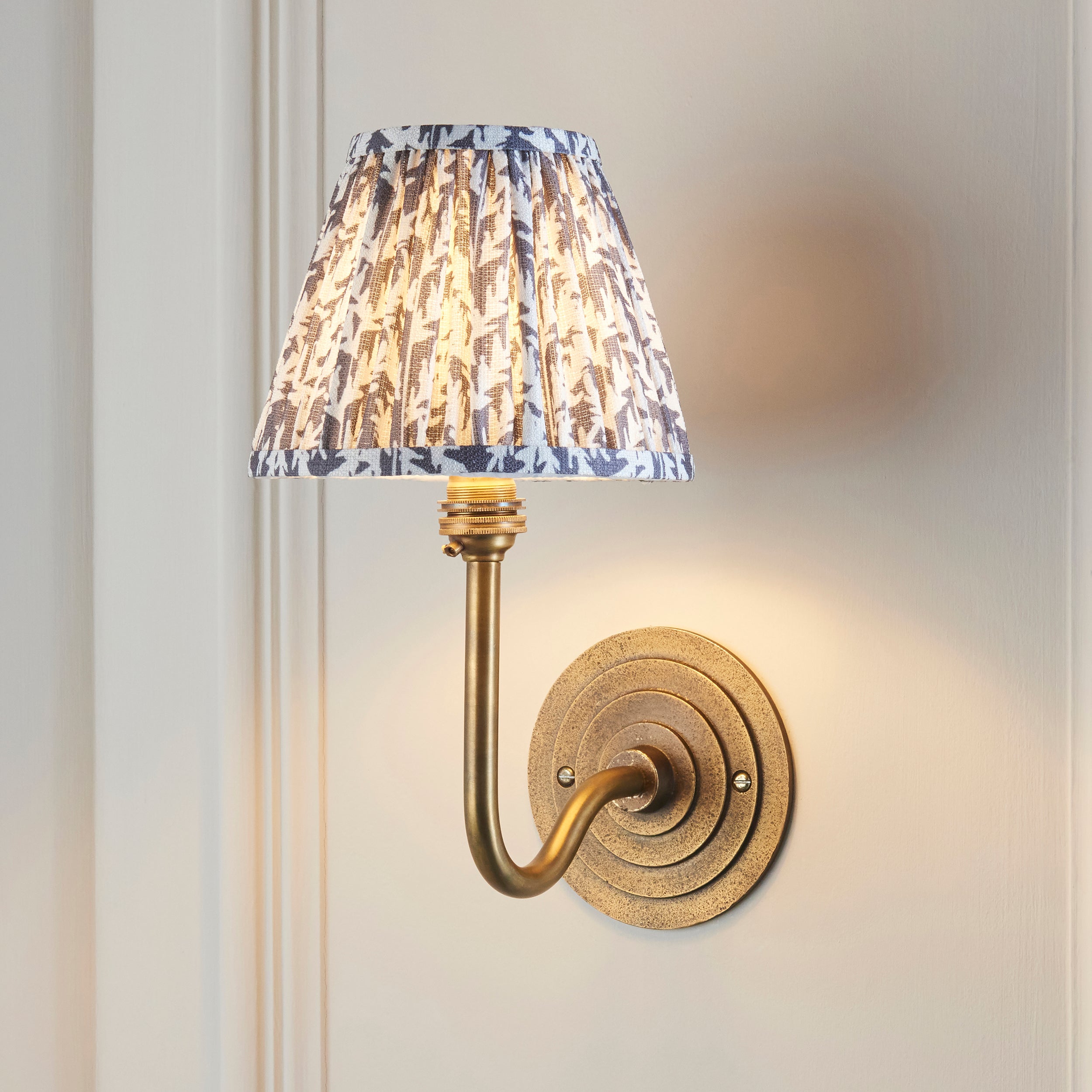 Endon Halo Swan & Leaf 16Cm Wall Light - Antique Brass & Pearl Grey Fabric