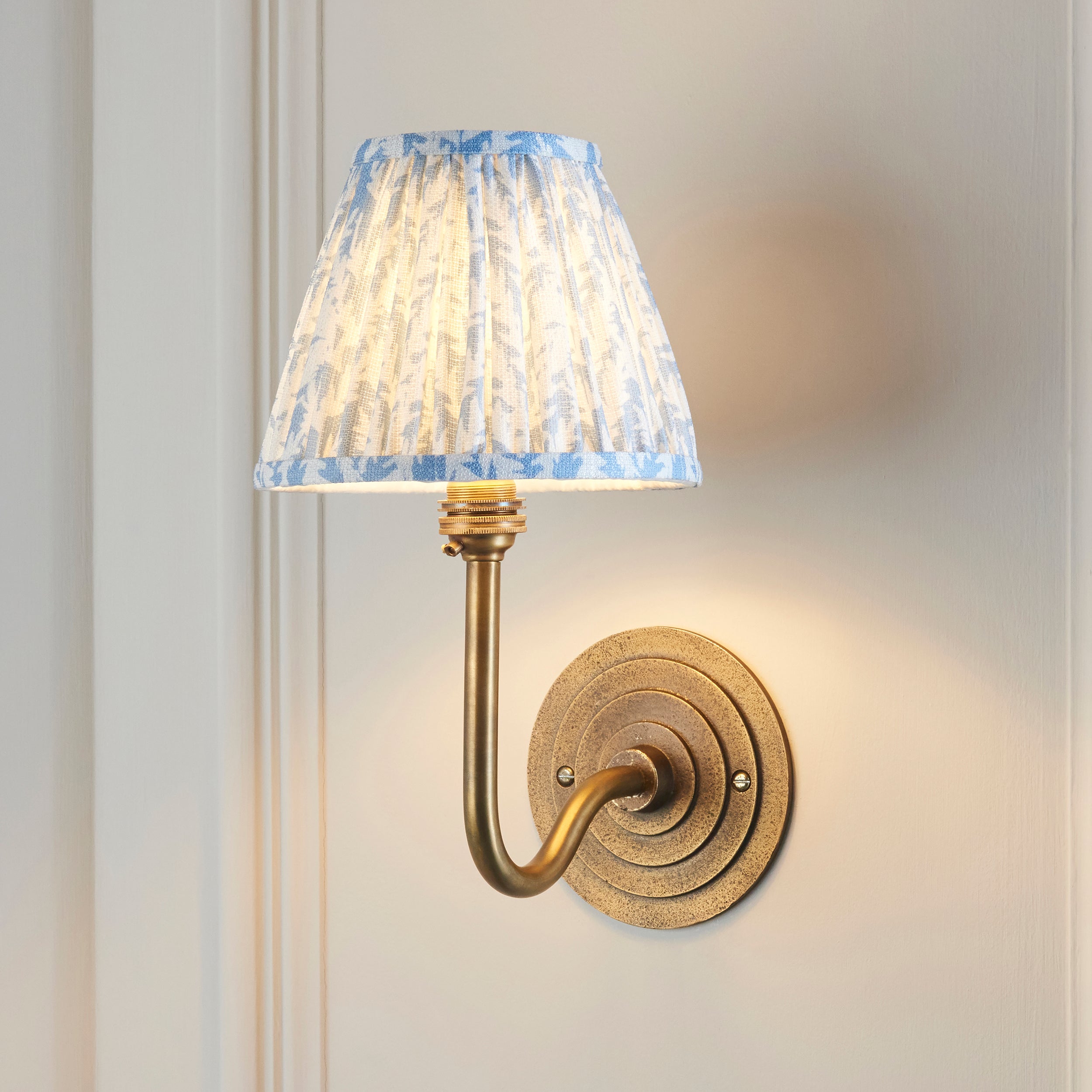 Endon Halo Swan & Leaf 16Cm Wall Light - Antique Brass & Shell Bay Blue Fabric