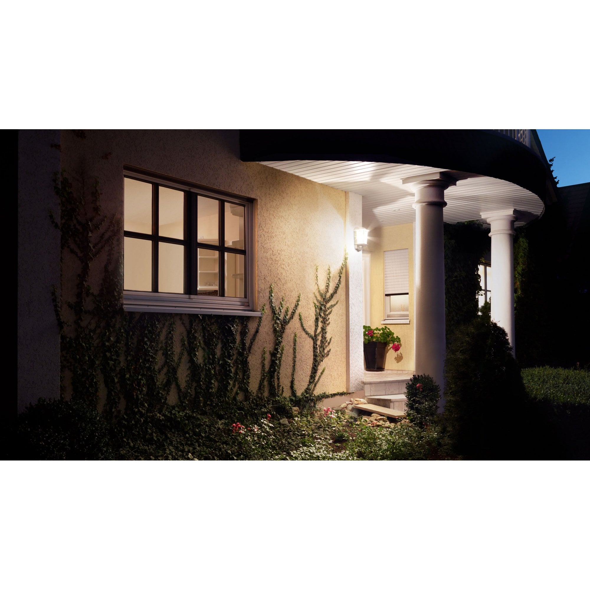 Steinel L190 S Classic Lantern Wall light with 180 degree PIR - Black