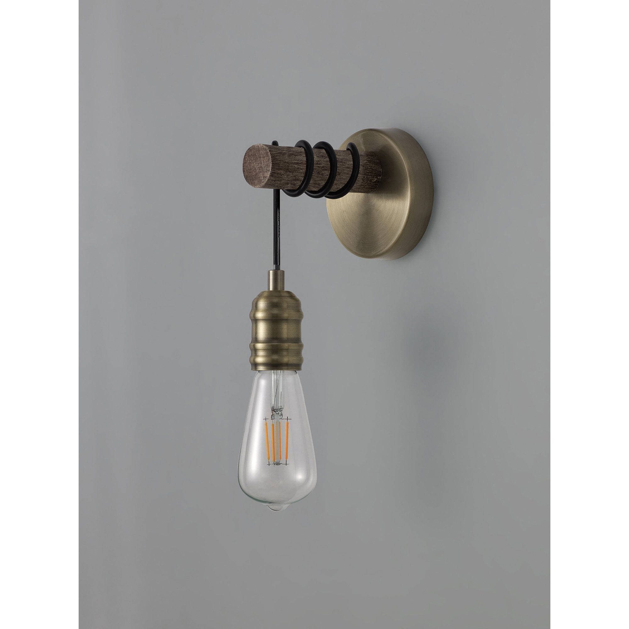 Fabula York Single Wall Lamp - Medium Oak & Antique Brass