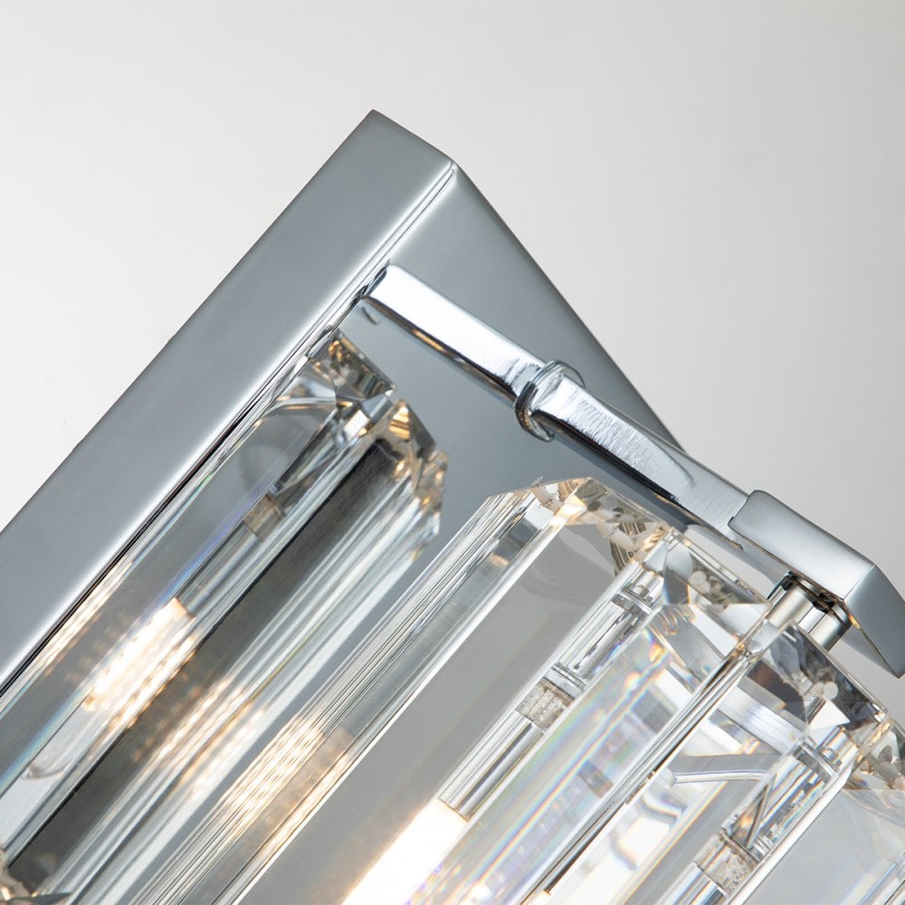 Quoizel Divine Single Bathroom Wall Light - Polished Chrome