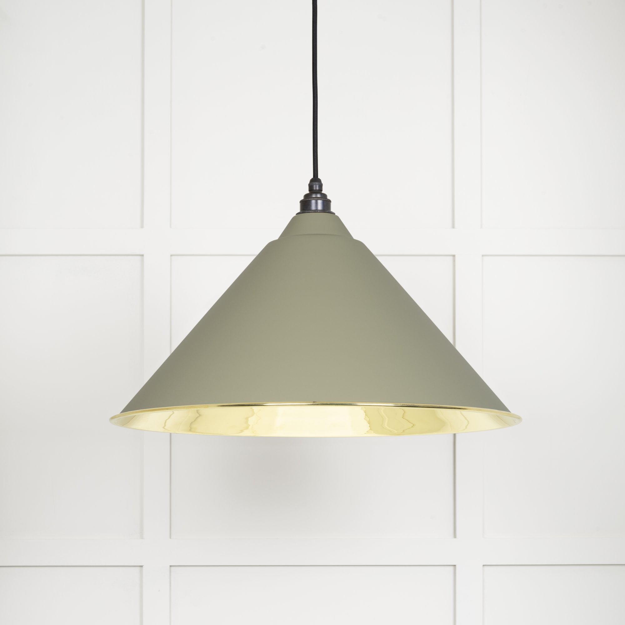 From The Anvil Smooth Brass Hockley Pendant - Tump (Pale Green)