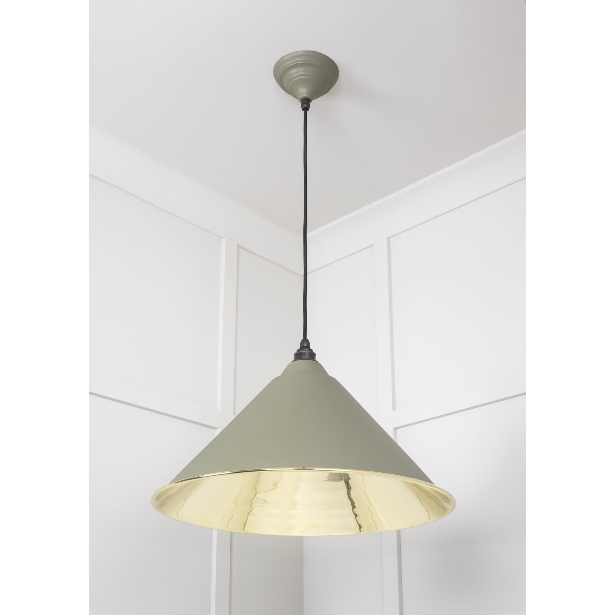 From The Anvil Smooth Brass Hockley Pendant - Tump (Pale Green)