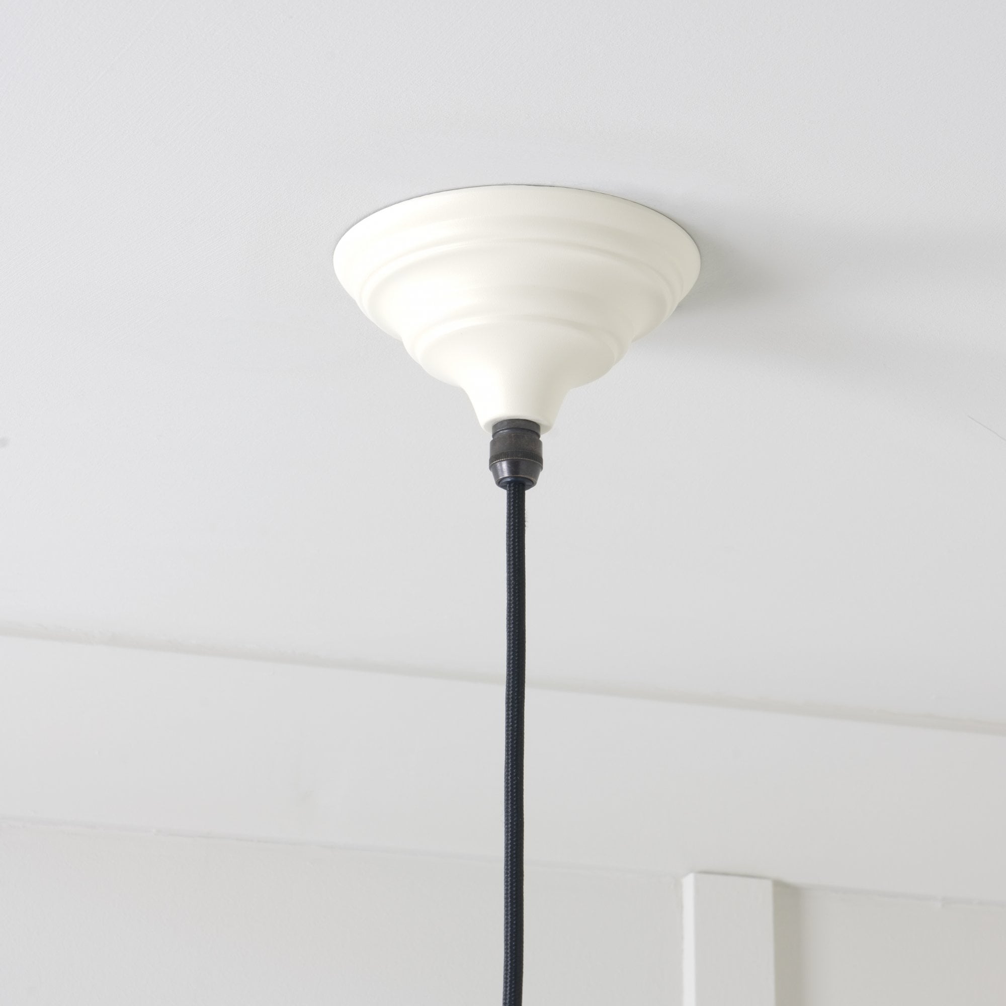 From The Anvil White Gloss Hockley Pendant - Teasel (Off White/Cream)