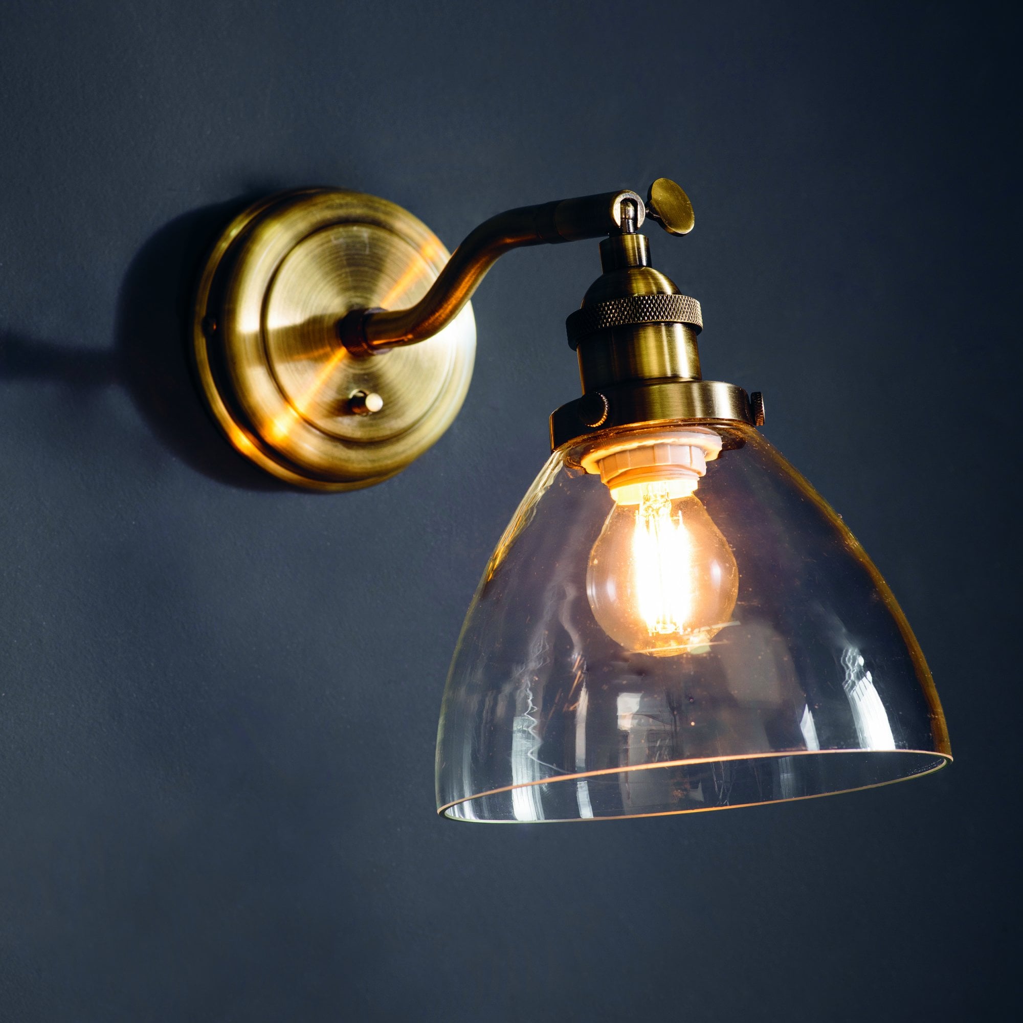 Endon Hansen Single Light Wall Light - Antique Brass Plate & Clear Glass