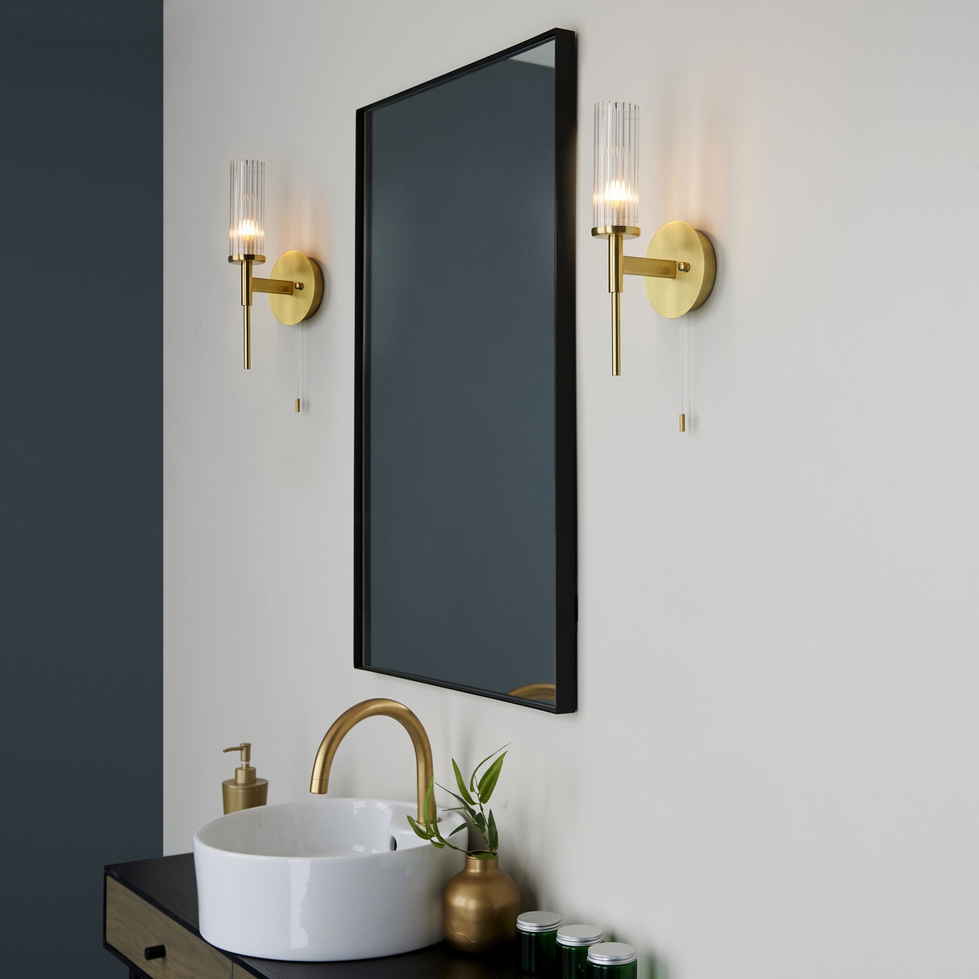 Endon Talo Single Light Wall - Satin Brass