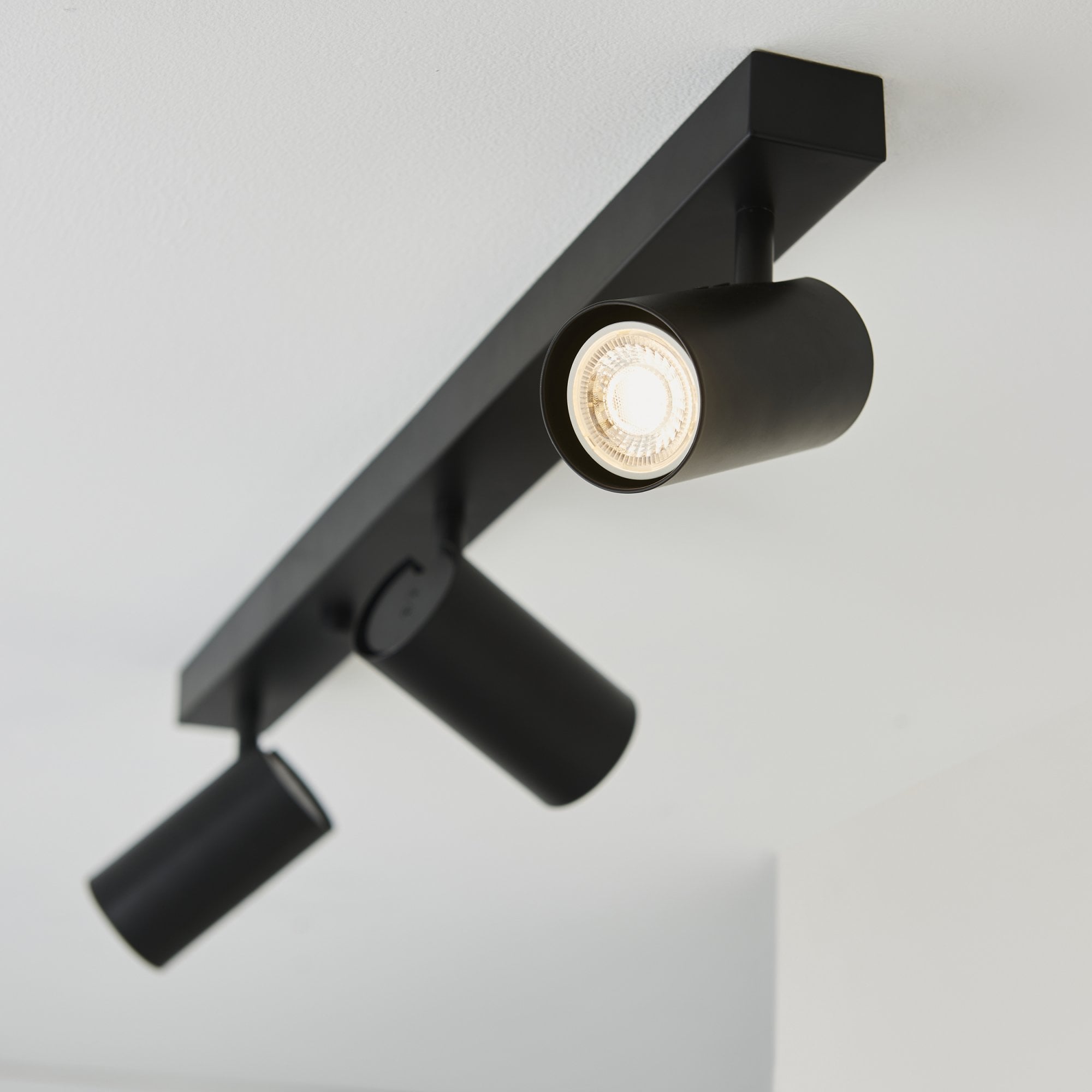 Endon Rez 3 Light Plate Spotlight - Matt Black
