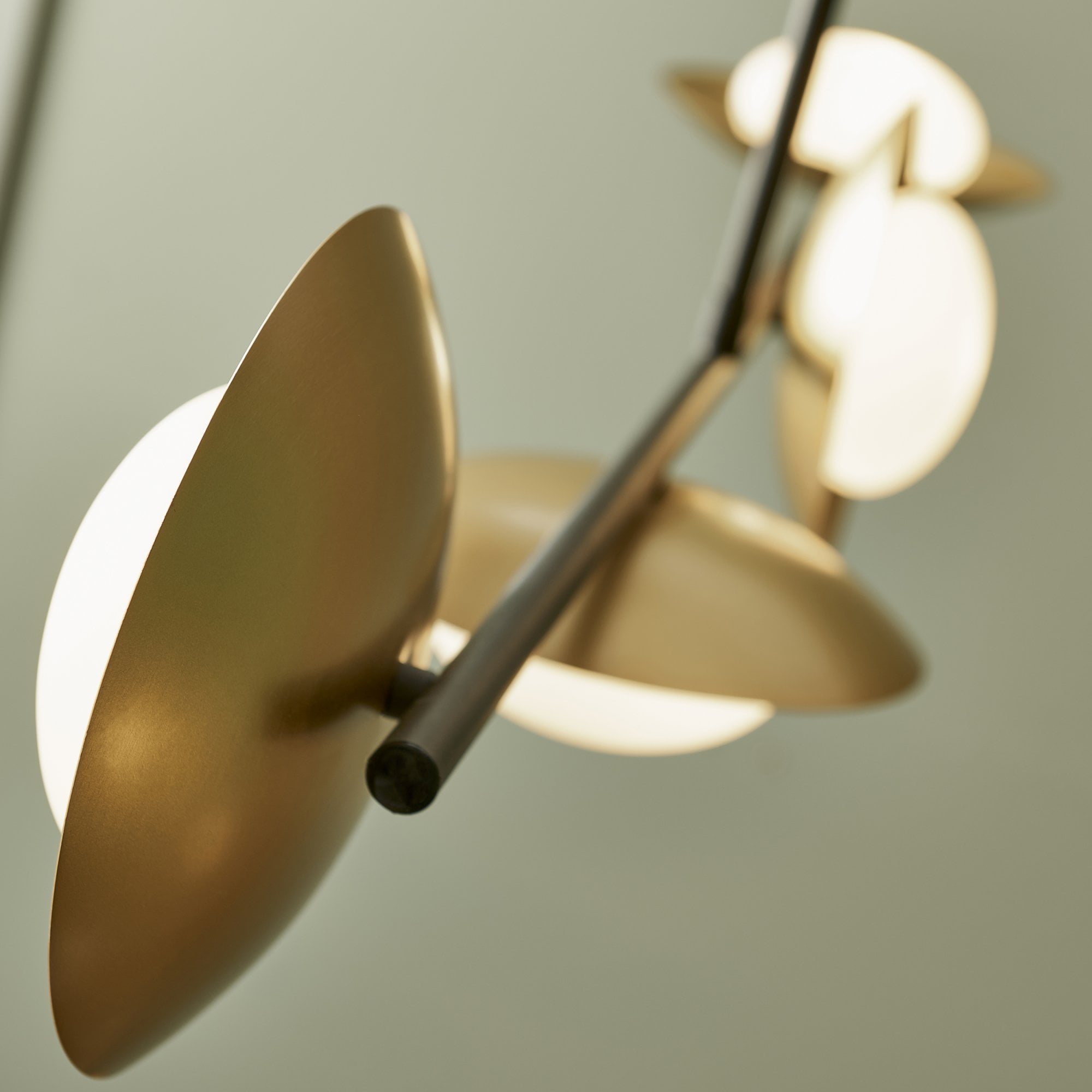 Utopia Planet 4 Light Linear Pendant - Gold