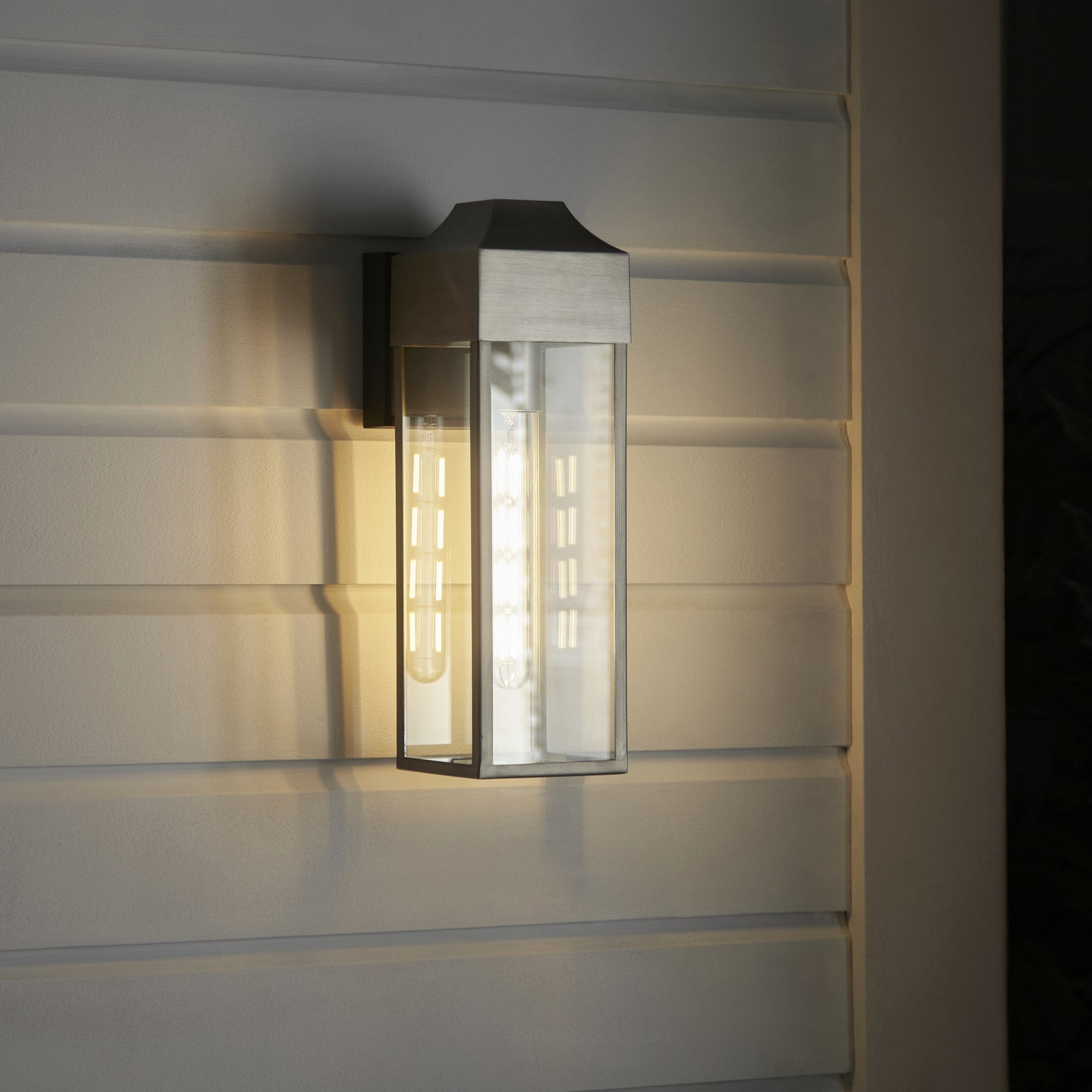 Endon Alfresco Single Light Wall Lantern - Aged Pewter & Clear Glass