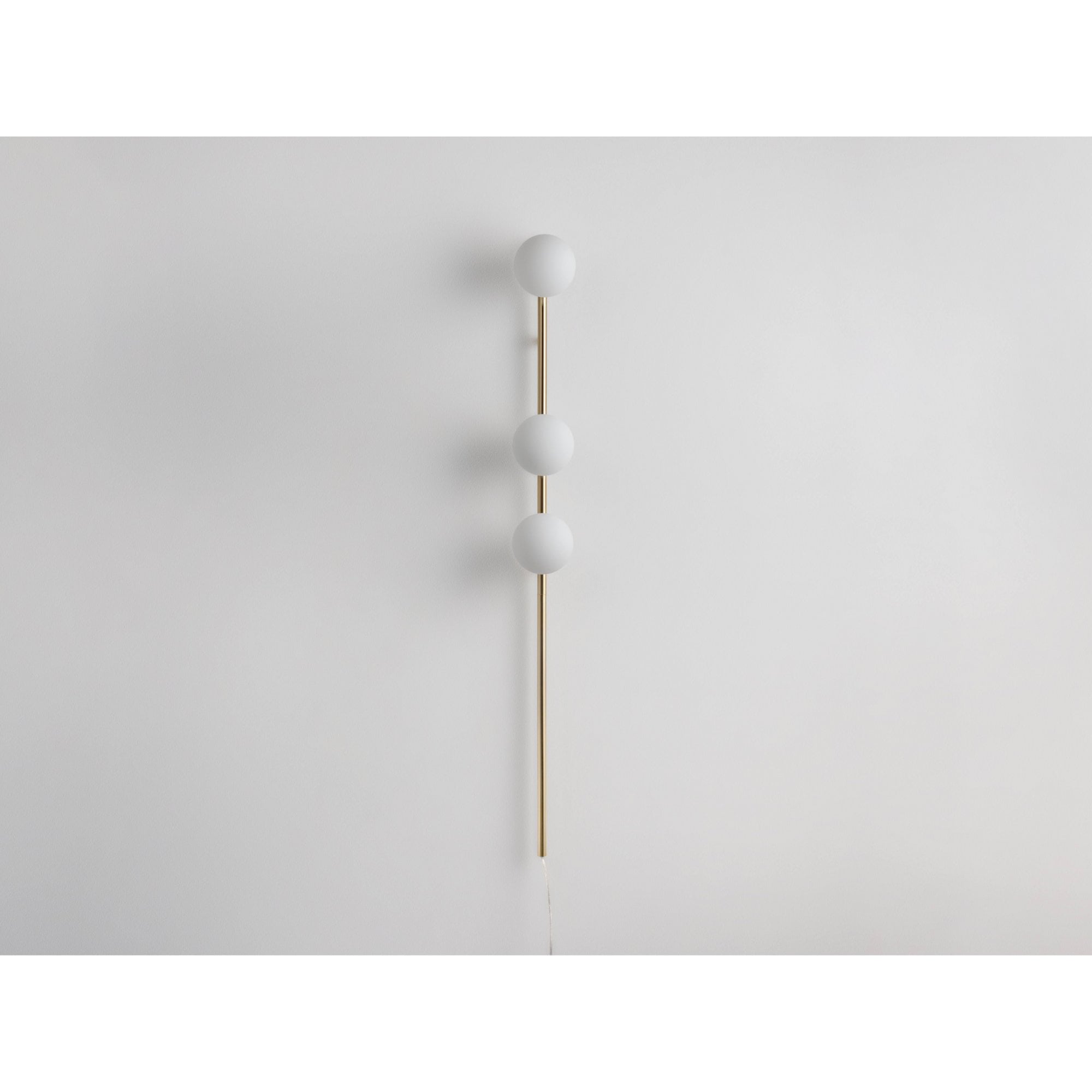 houseof. Bar Opal Ball Wall Light - Brass
