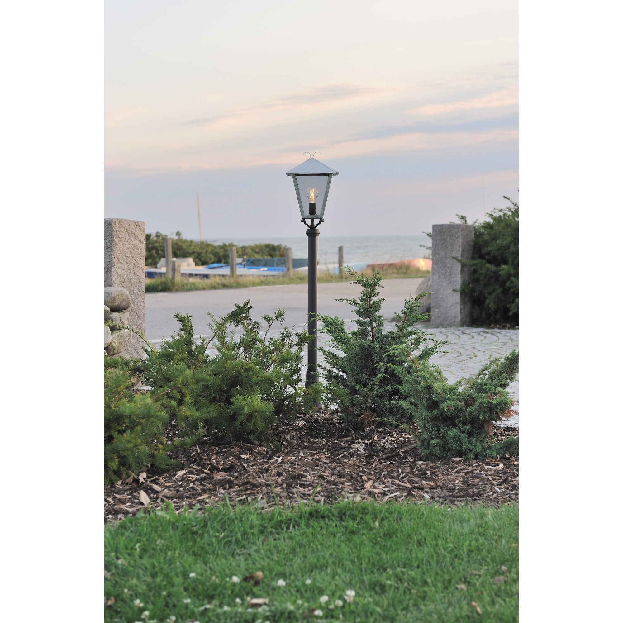 Konstsmide Benu Post Light (With Persius Column) - Galvanised