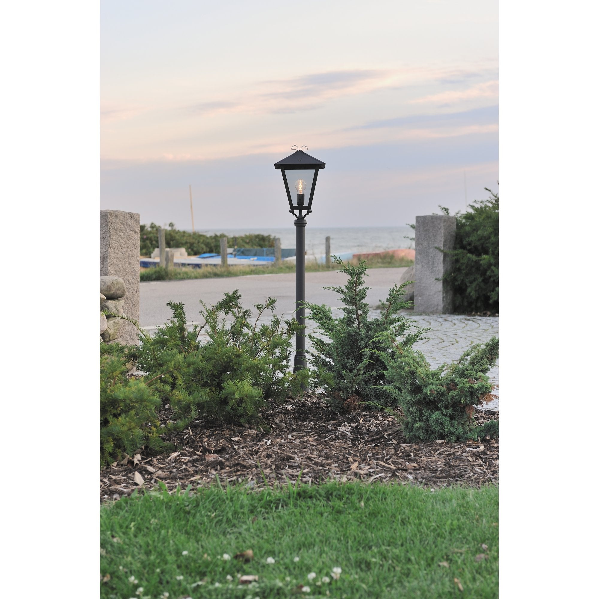 Konstsmide Benu Post Light (With Persius Column) - Matt Black