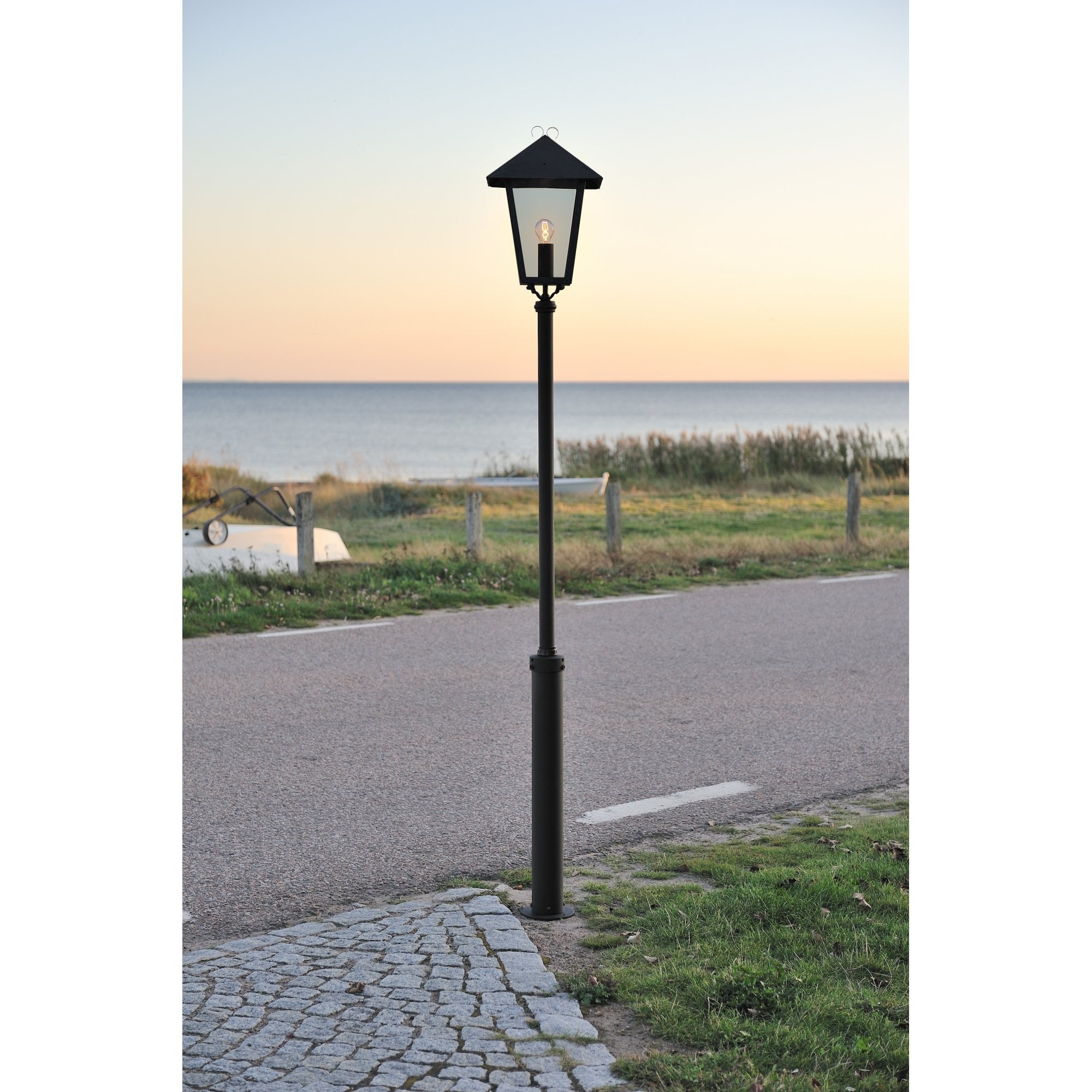 Konstsmide Benu Lampost (With Taurus Column) - Matt Black